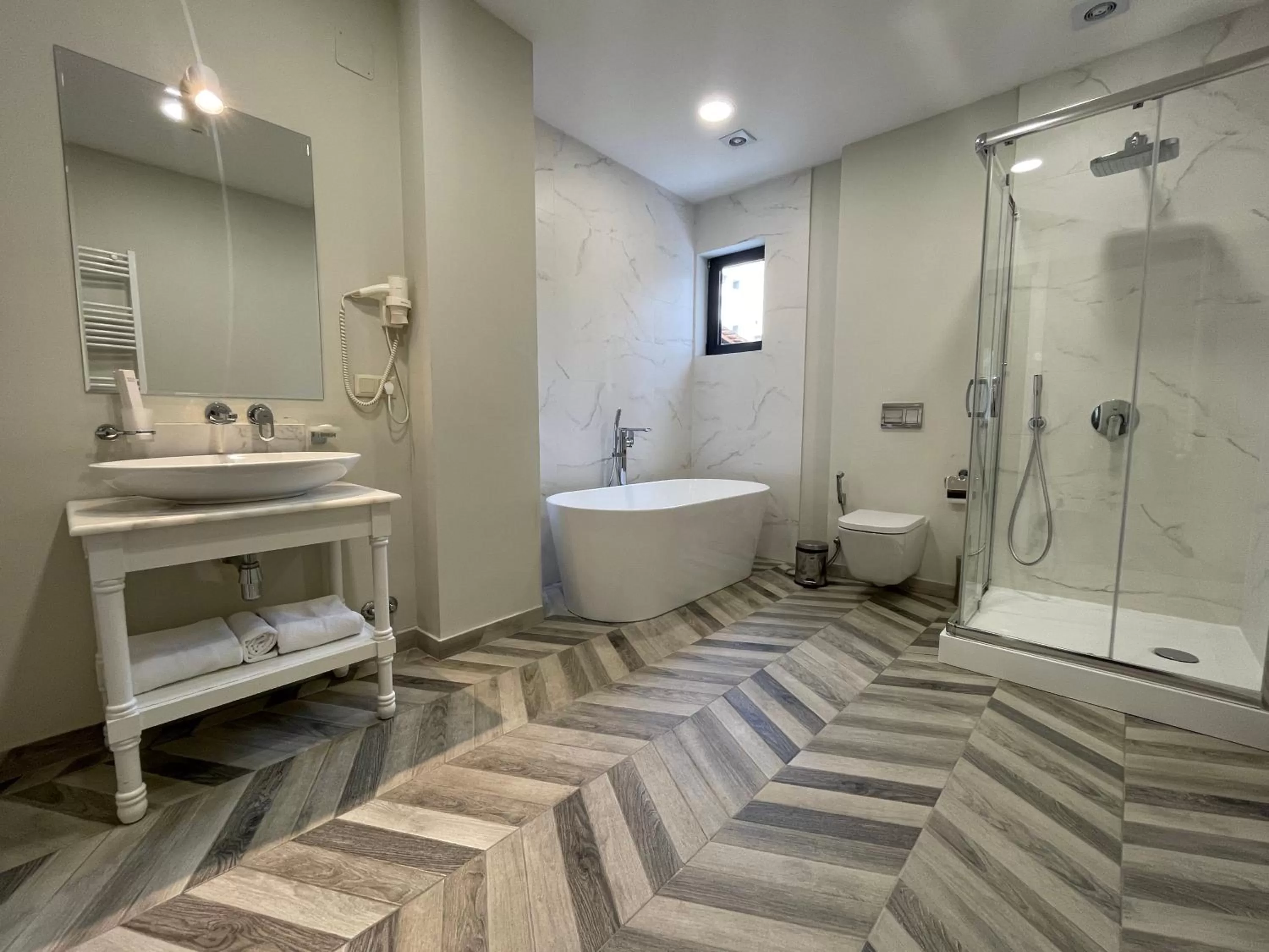 Shower, Bathroom in Europe Hotel