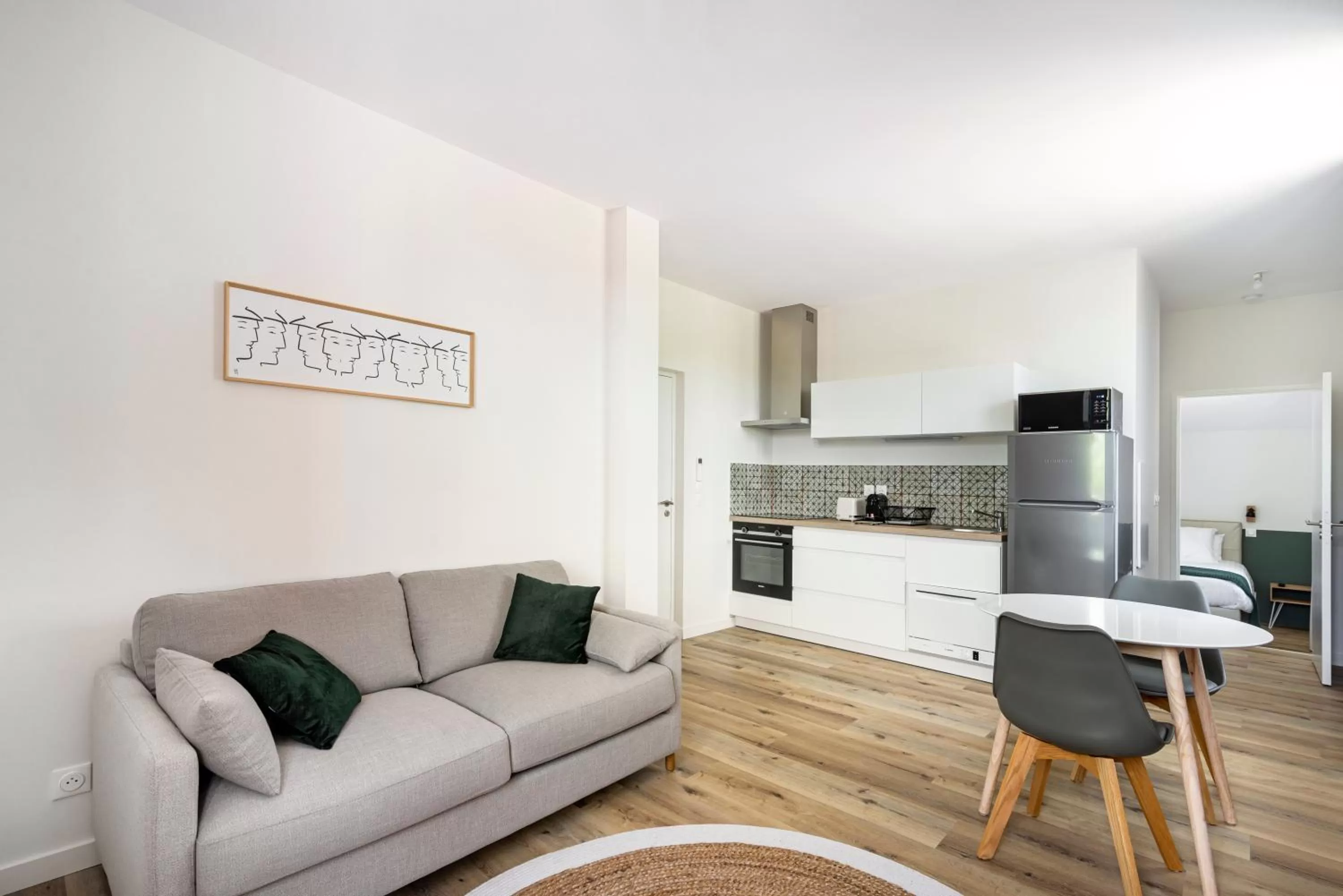 Kitchen or kitchenette in Résidence Ker Enia Meublés de Tourisme