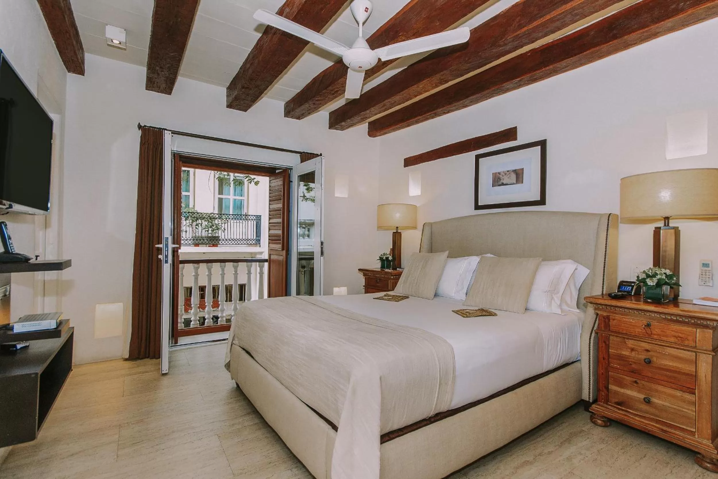 Bedroom, Bed in Hotel Boutique Casa del Coliseo