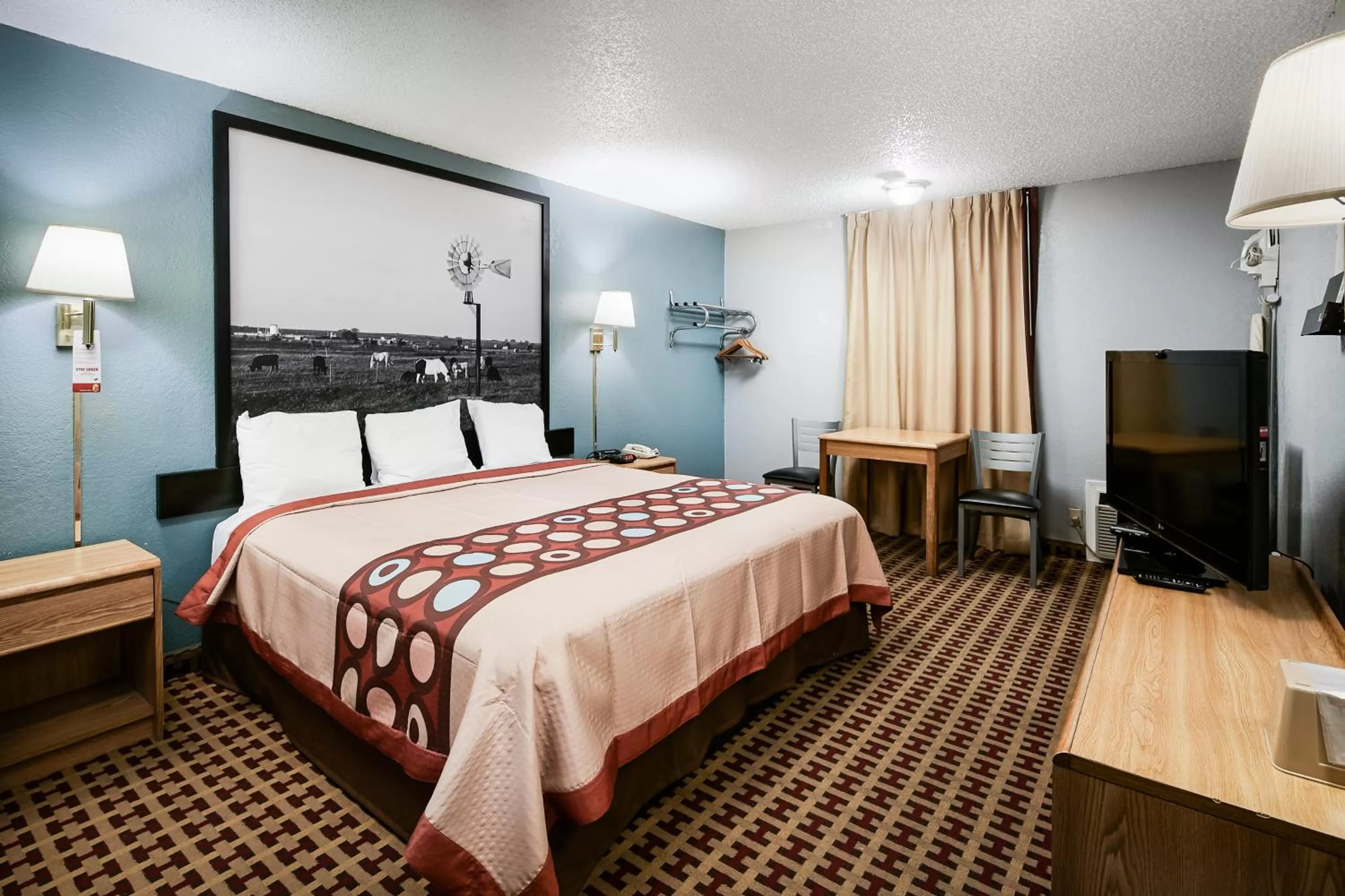 Bed in Super 8 by Wyndham Elk City