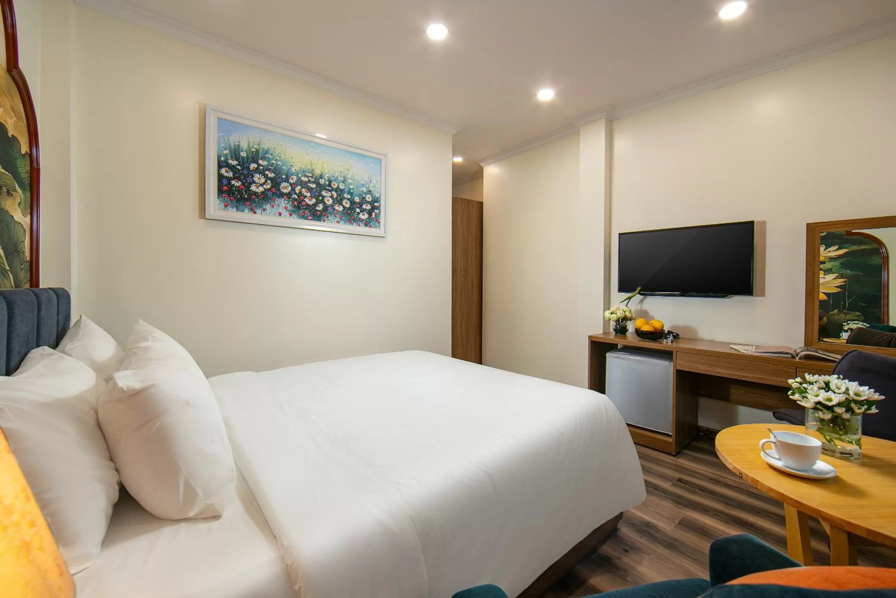 Bedroom, Bed in The Sono Hanoi Hotel