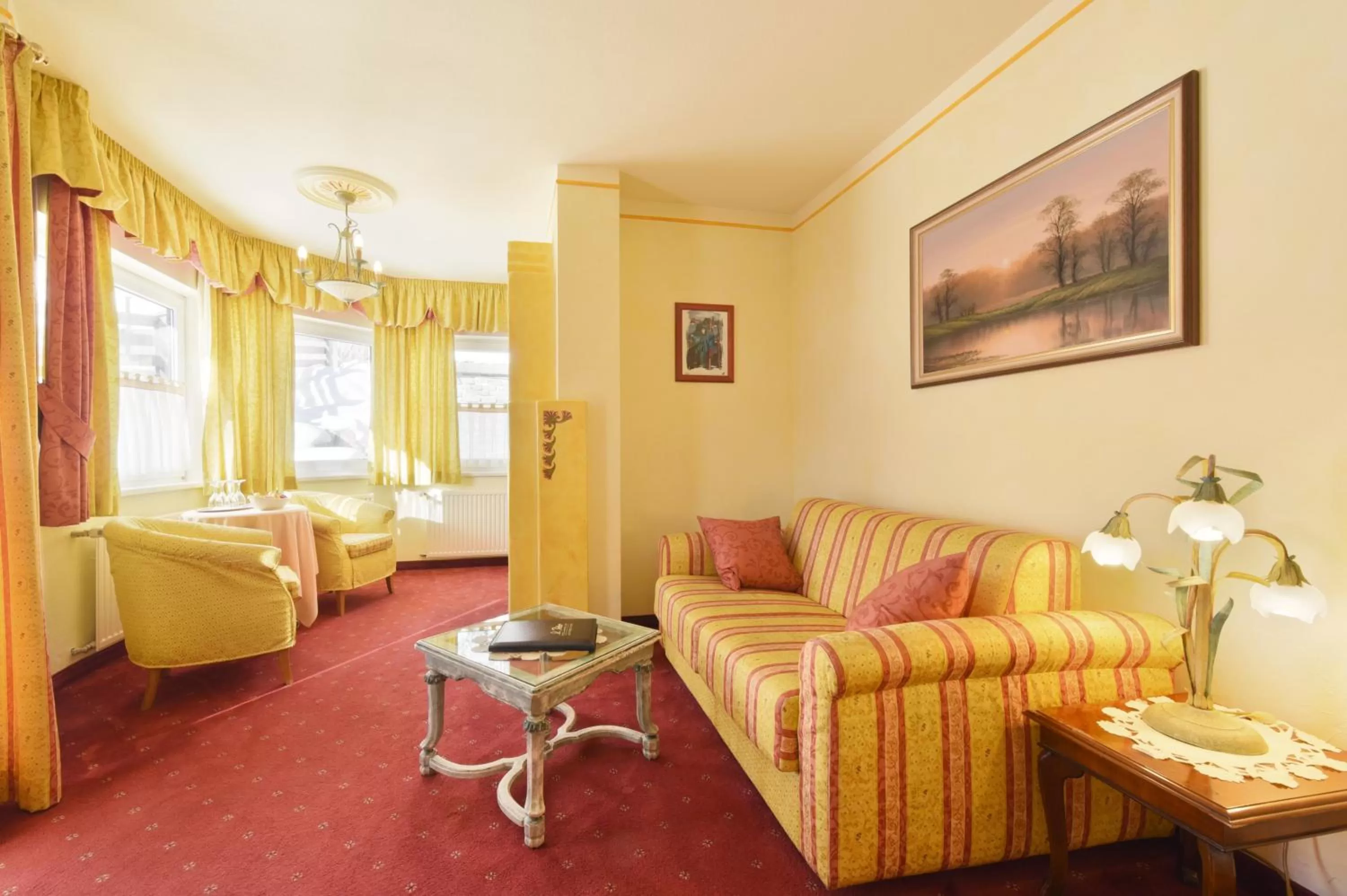 Senior Suite in Mountains Hotel