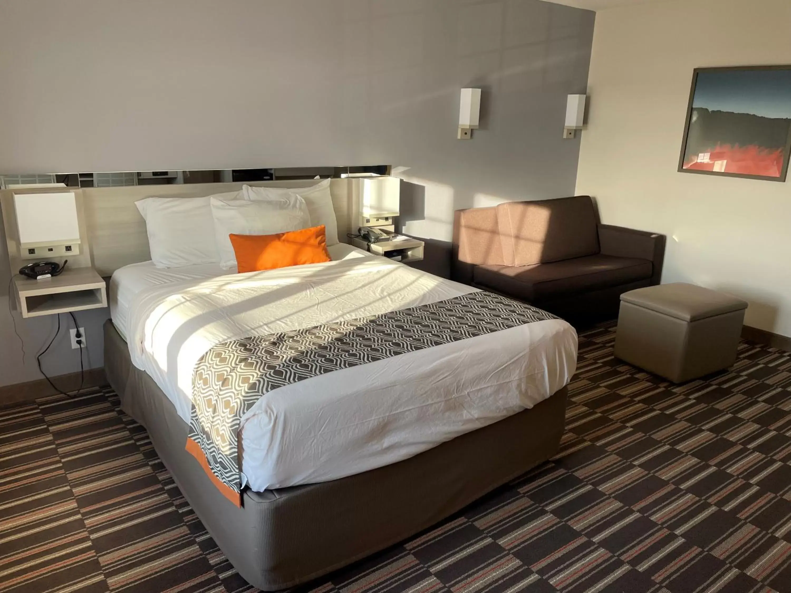 Queen Suite - Disability Access/Non-Smoking in Spark by Hilton Rochester South Queen Suite - Disability Access/Non-Smoking in Spark by Hilton Rochester South