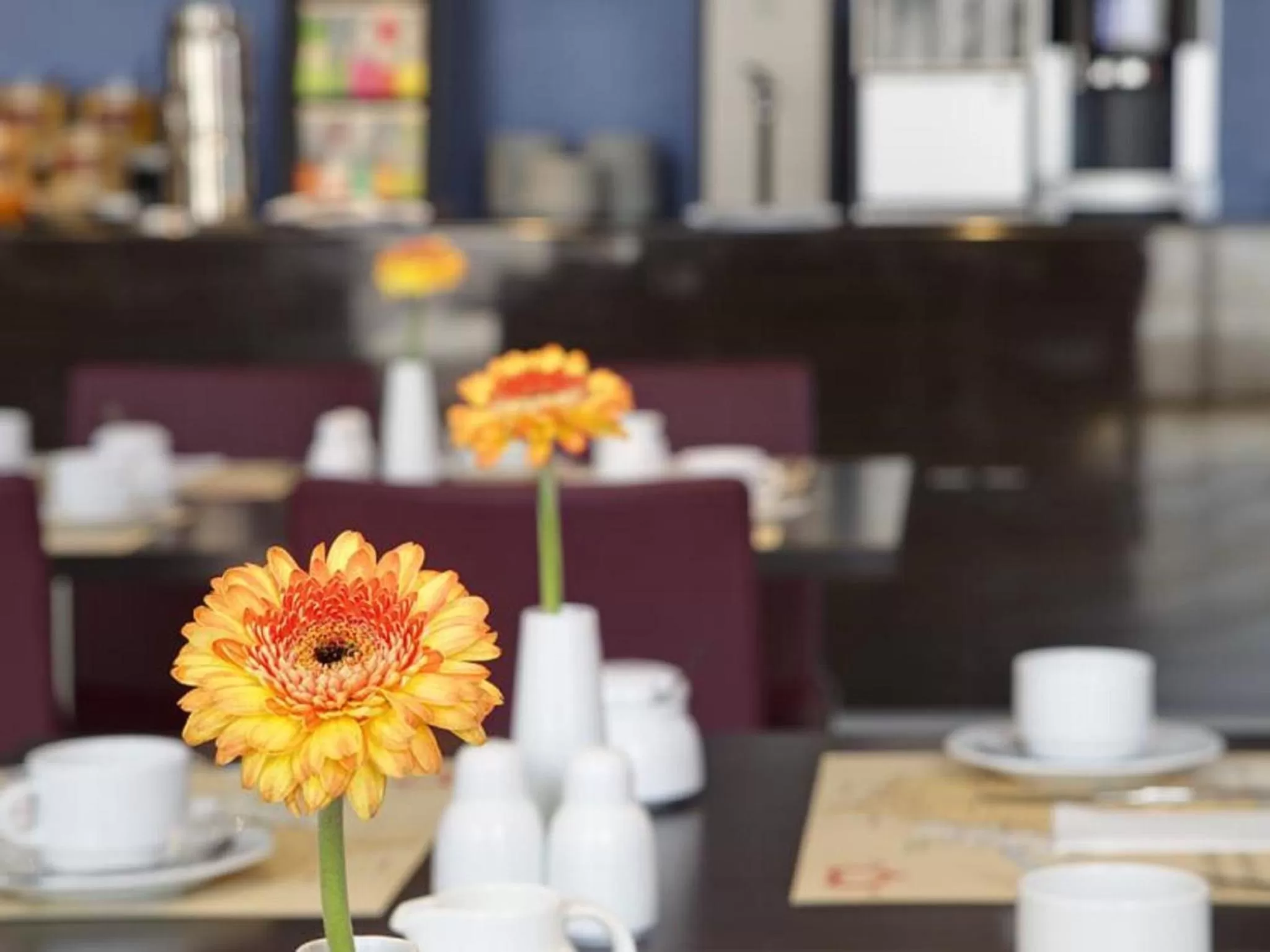 Decorative detail in IntercityHotel Leipzig