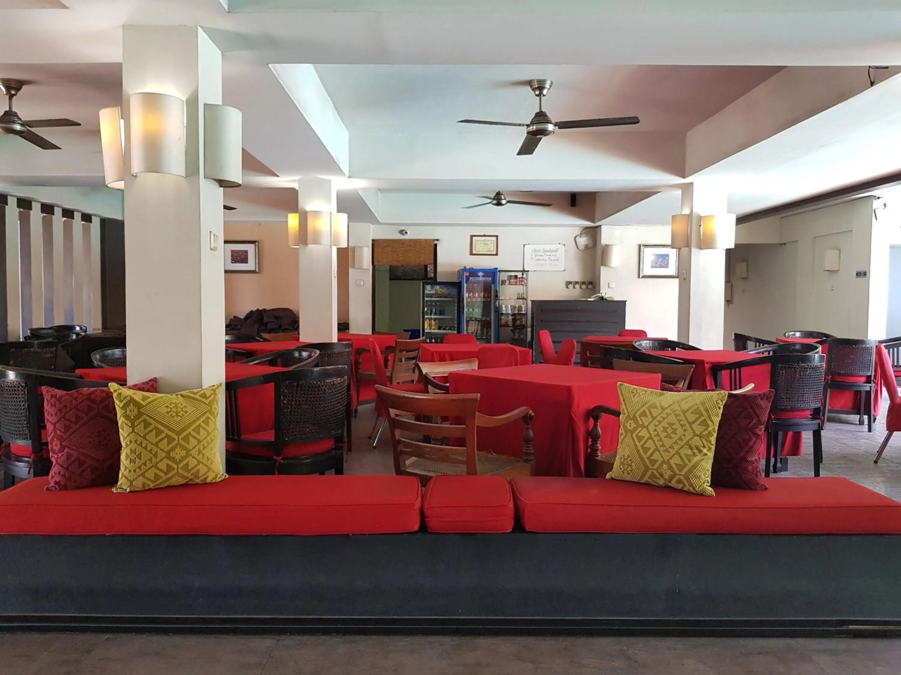 Restaurant/places to eat in Sanur Agung Hotel