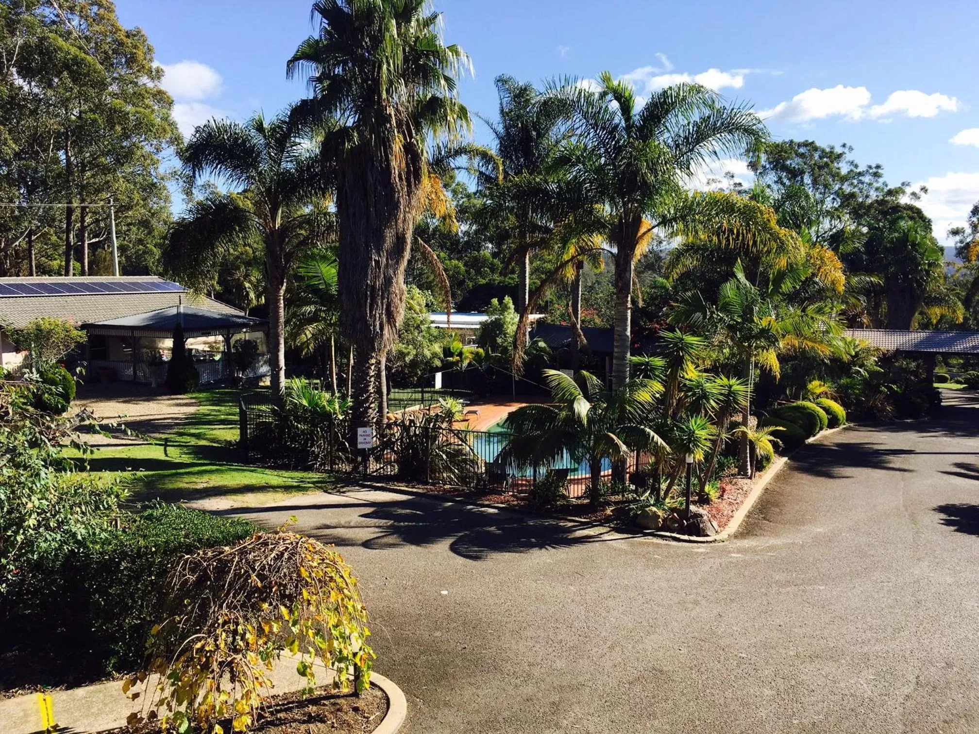 Property building in Fairway Motor Inn