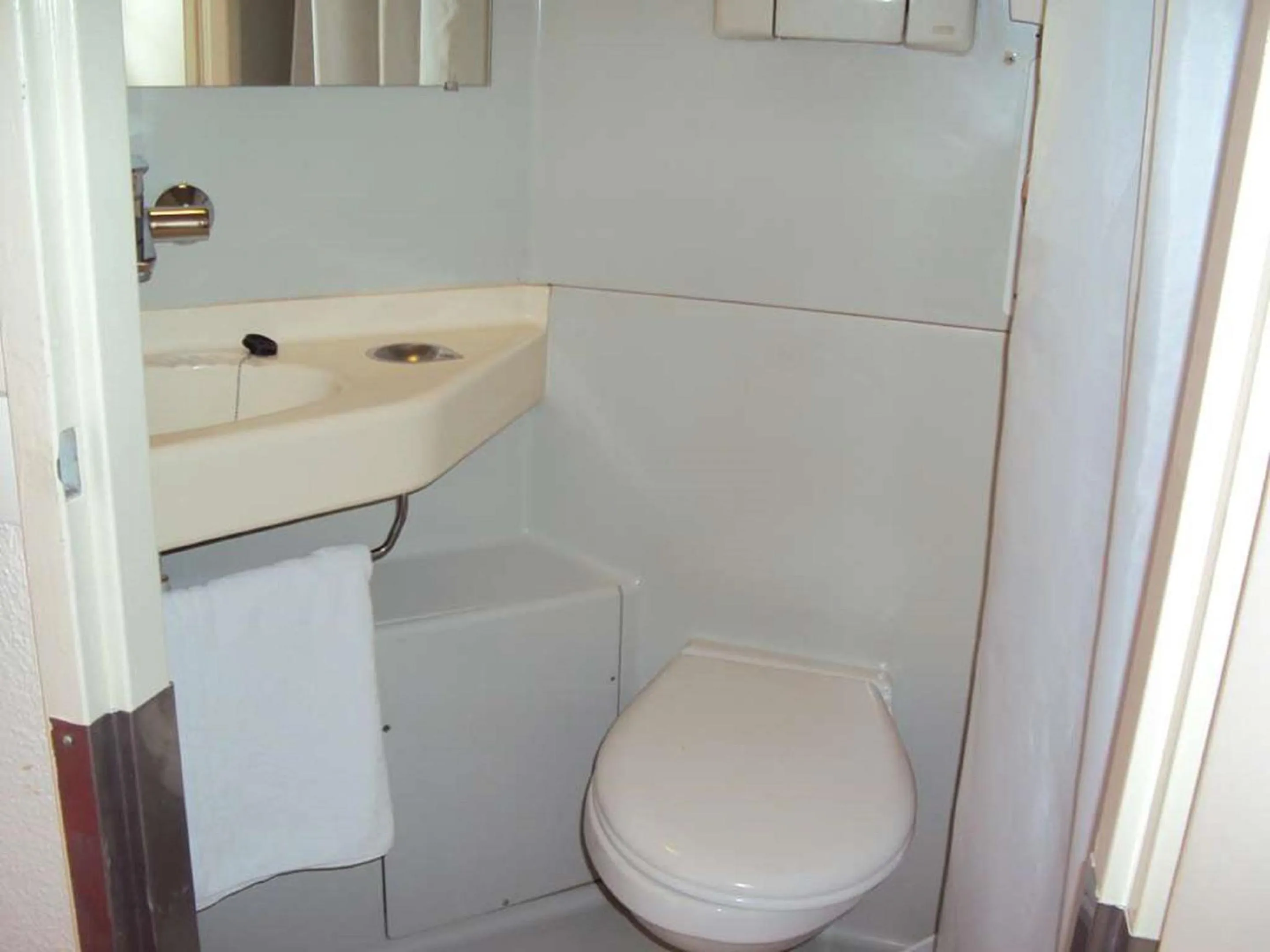 Bathroom in Premiere Classe St Etienne Nord Villars