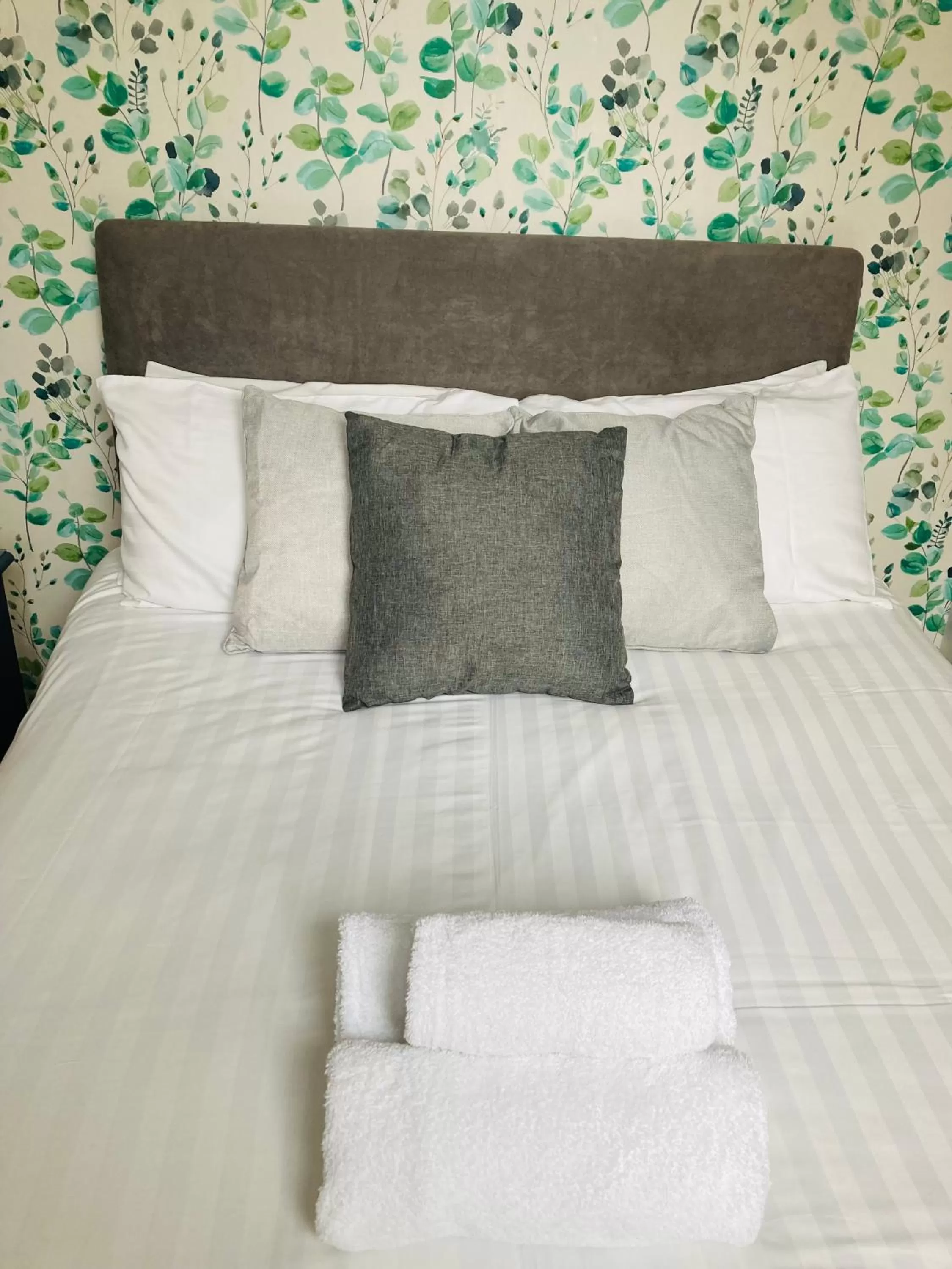 Bed in The Wentworth Guest House