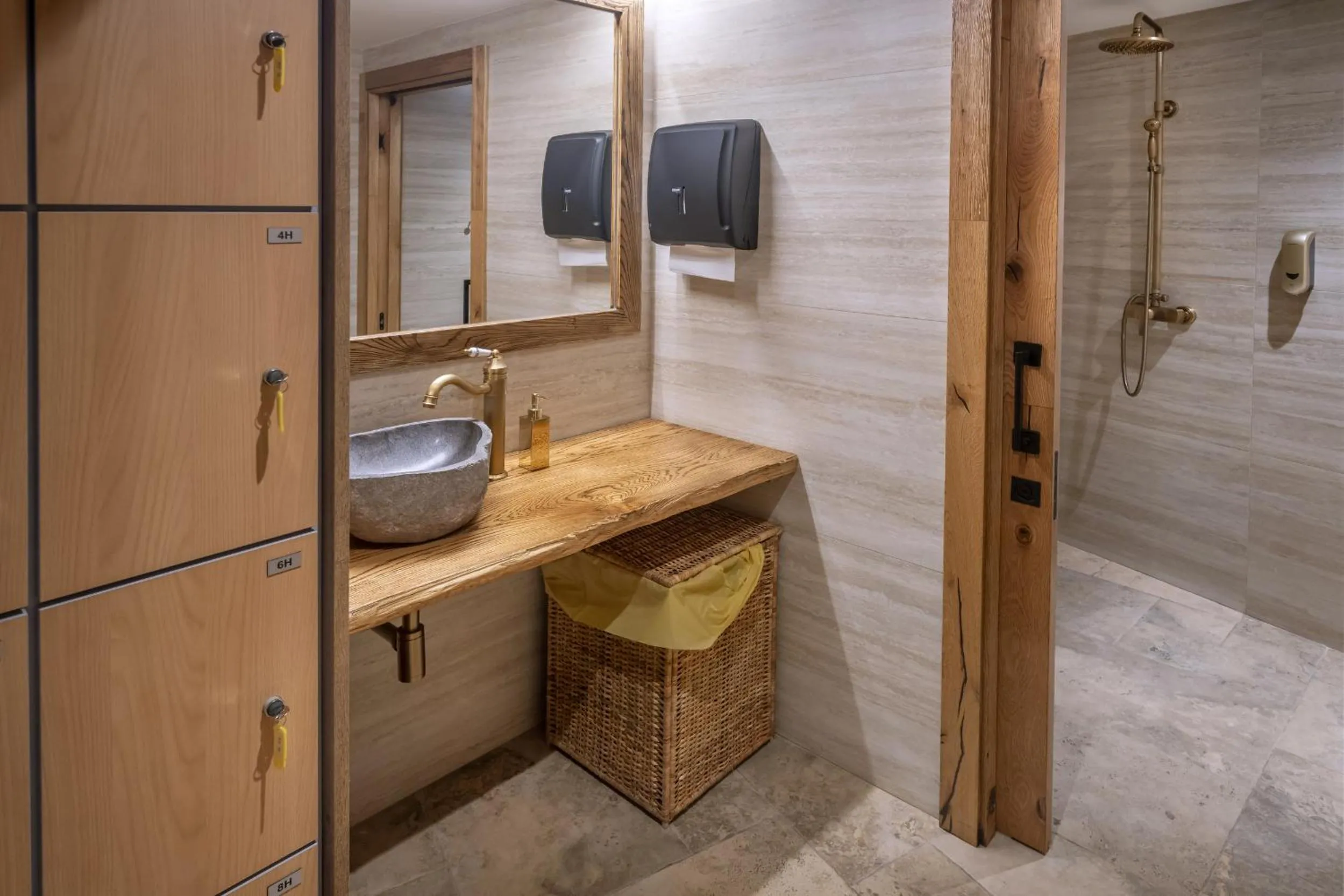 Massage in Hotel GHT Neptuno-Tossa & Venus SPA