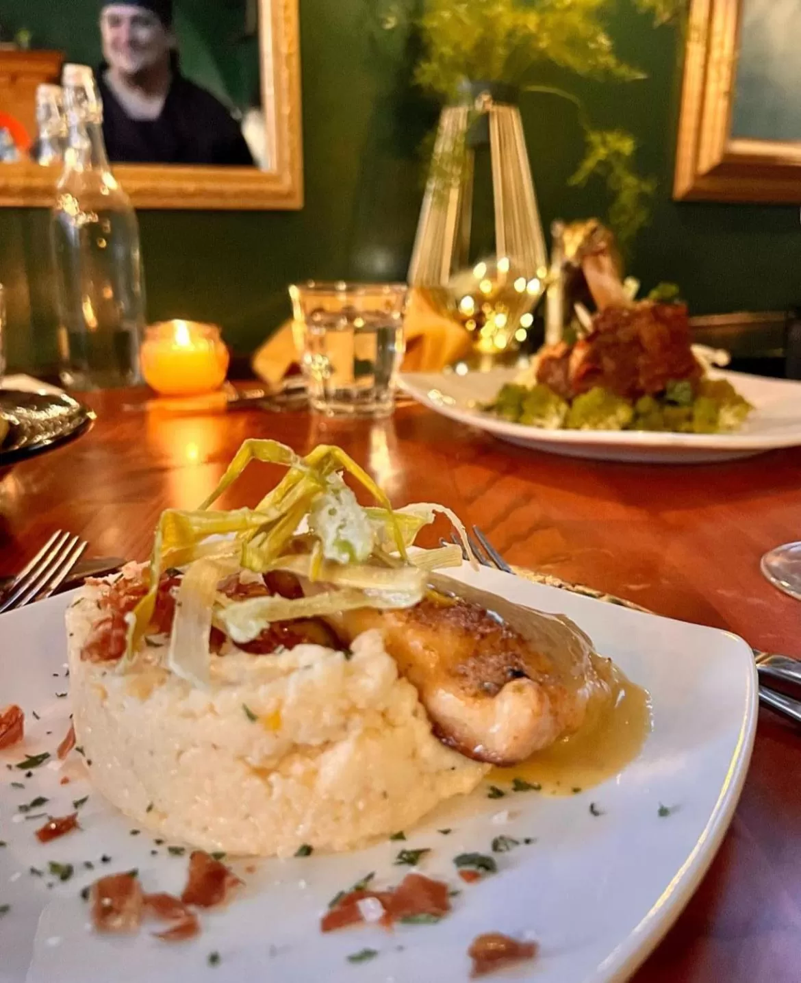 Restaurant/places to eat in The Inn at 2nd & C