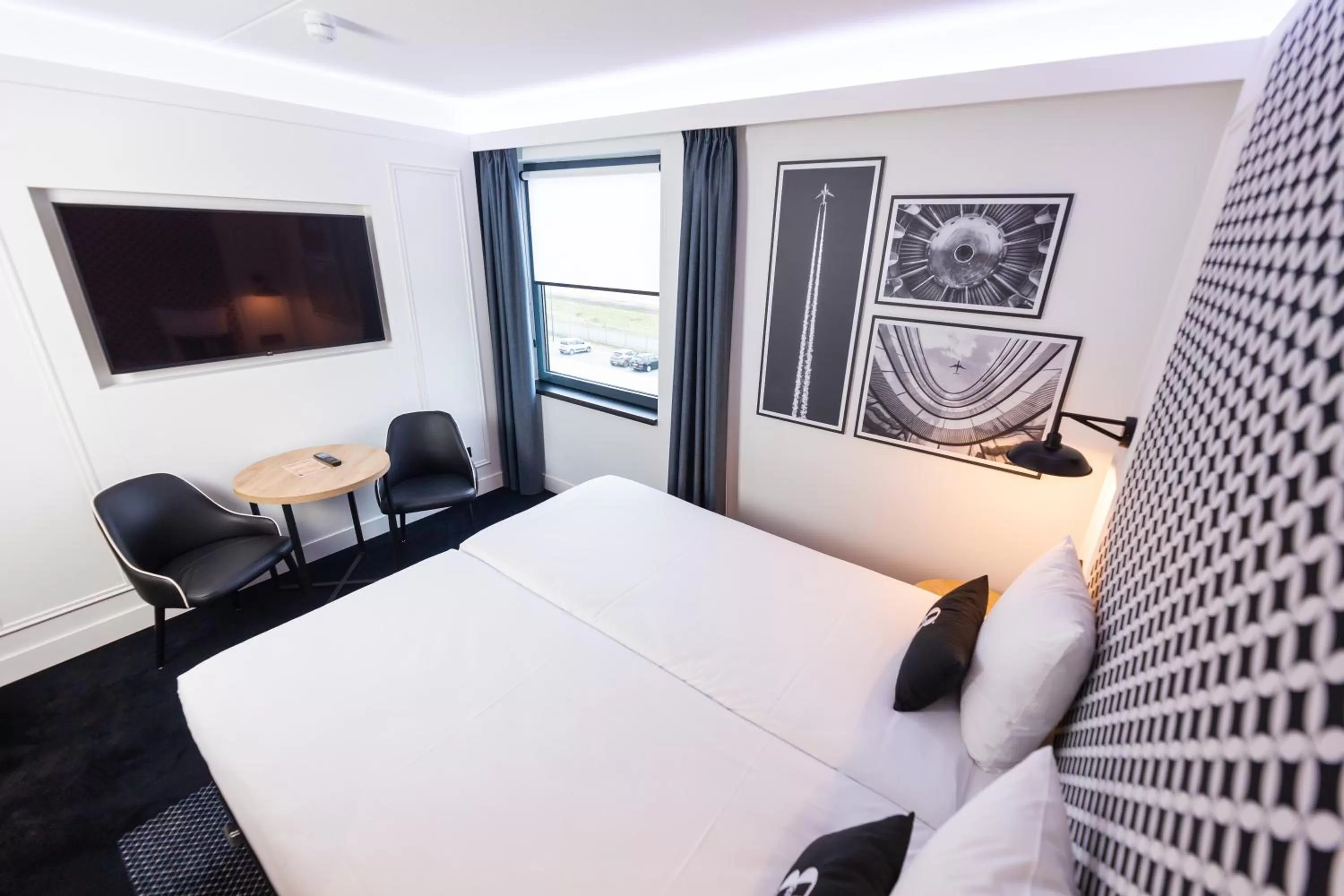 Bed in Gr8 Hotel Maastricht Aachen Airport