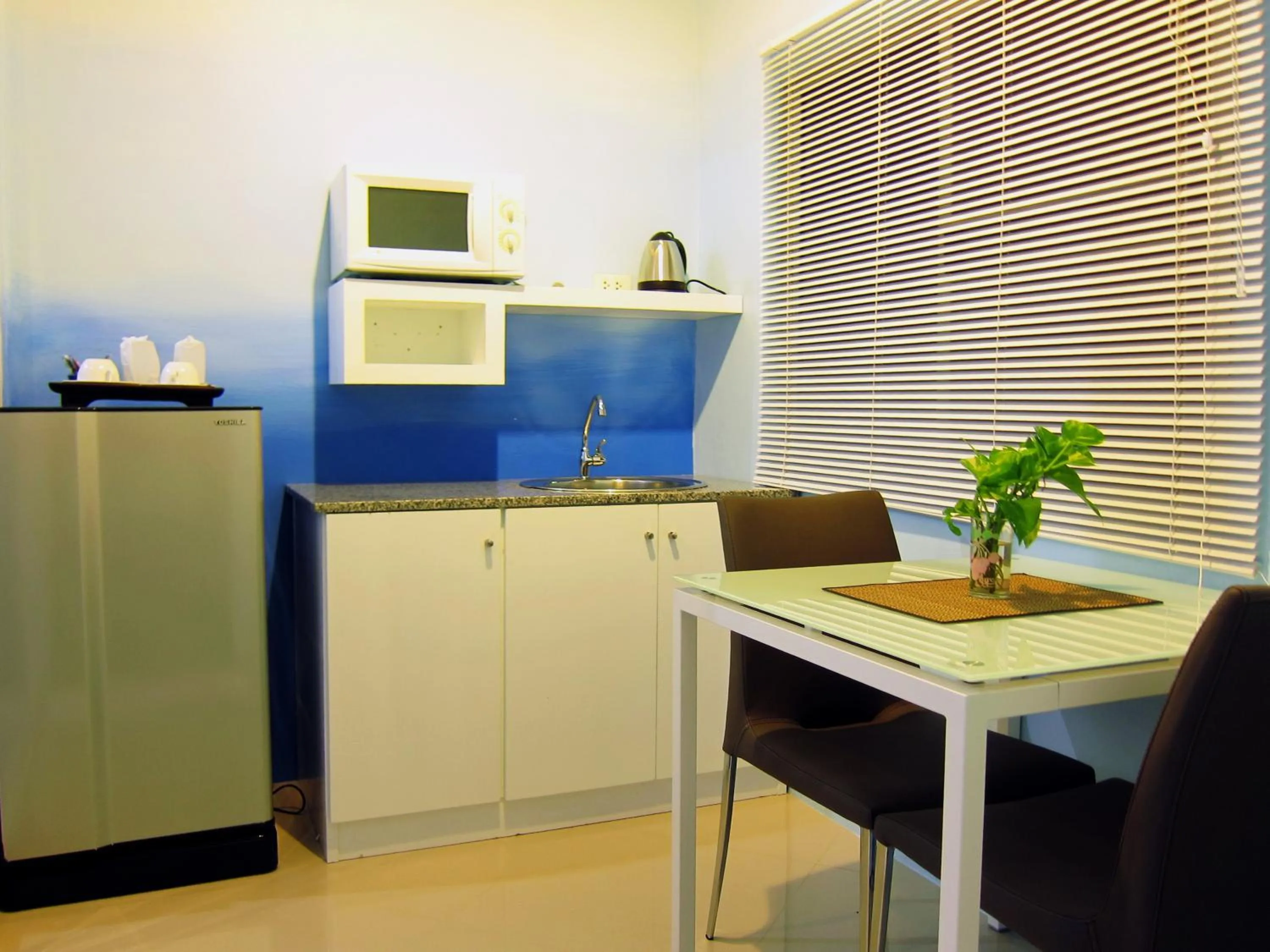 Dining area in Forest Bungalows & Mama's Restaurant