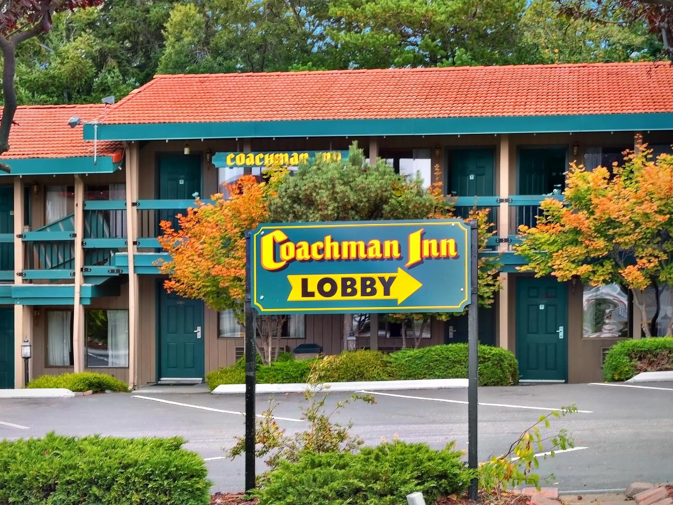Facade/entrance in Coachman Inn Oak Harbor