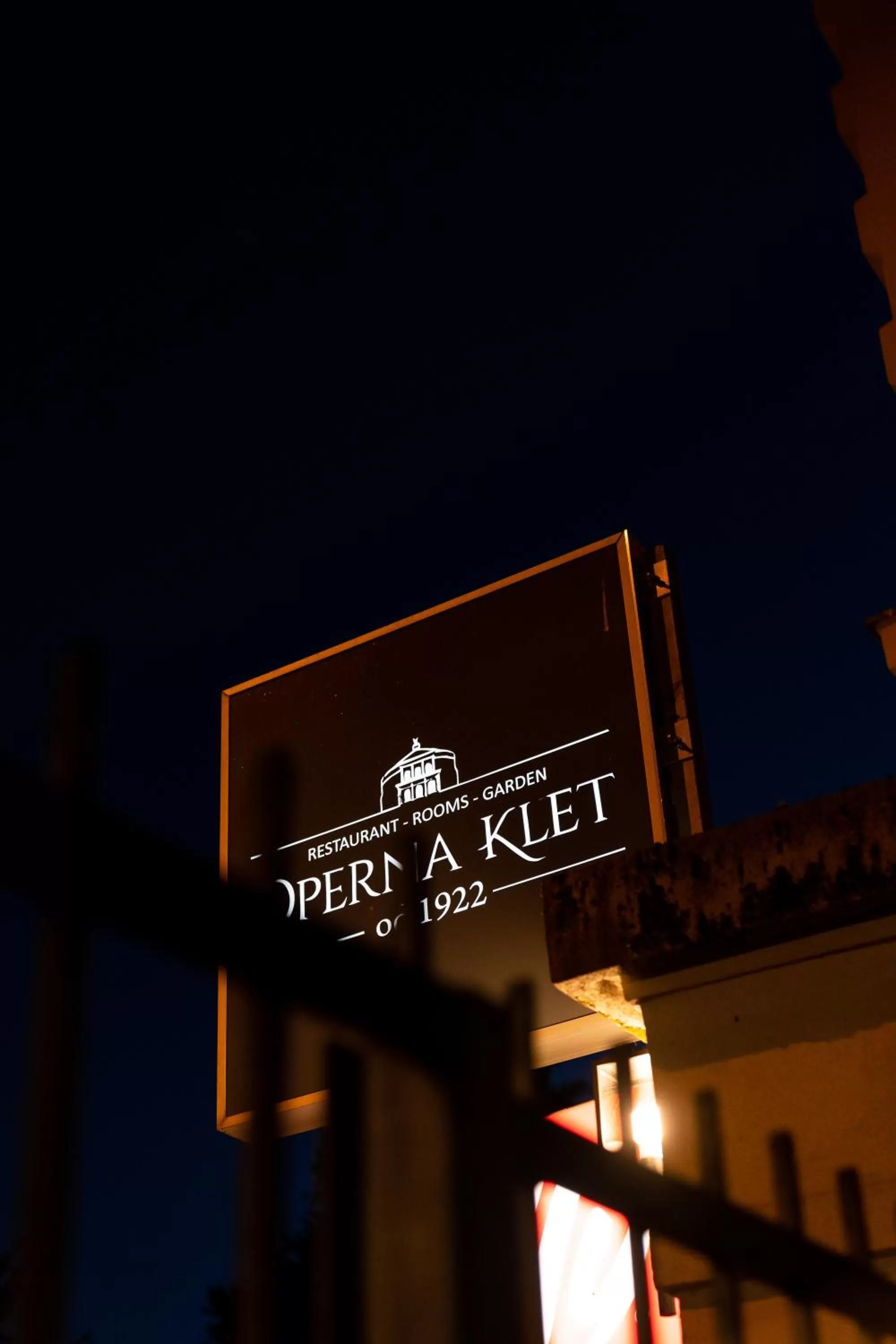 Logo/Certificate/Sign in Operna klet Ljubljana