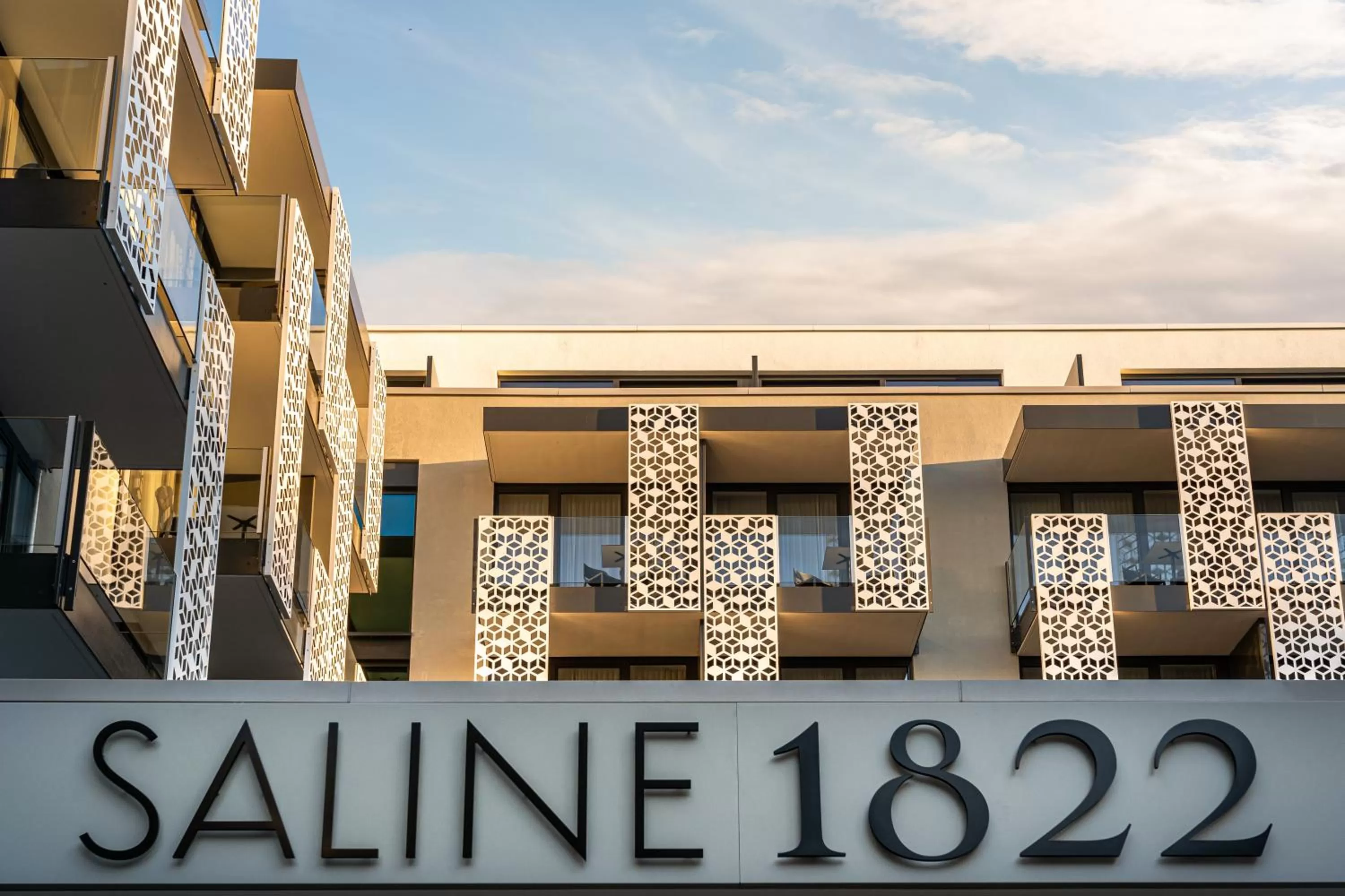 Facade/entrance in Saline1822