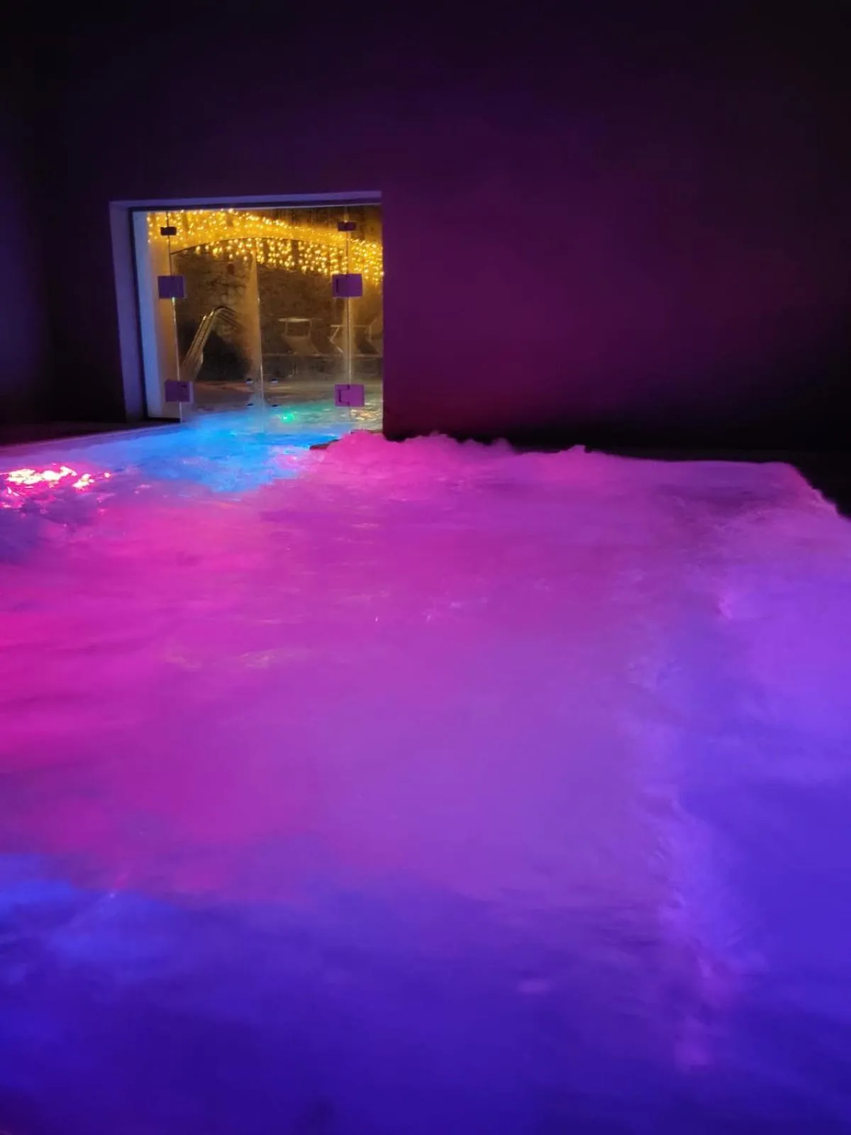 Swimming pool in Cortona Resort & Spa