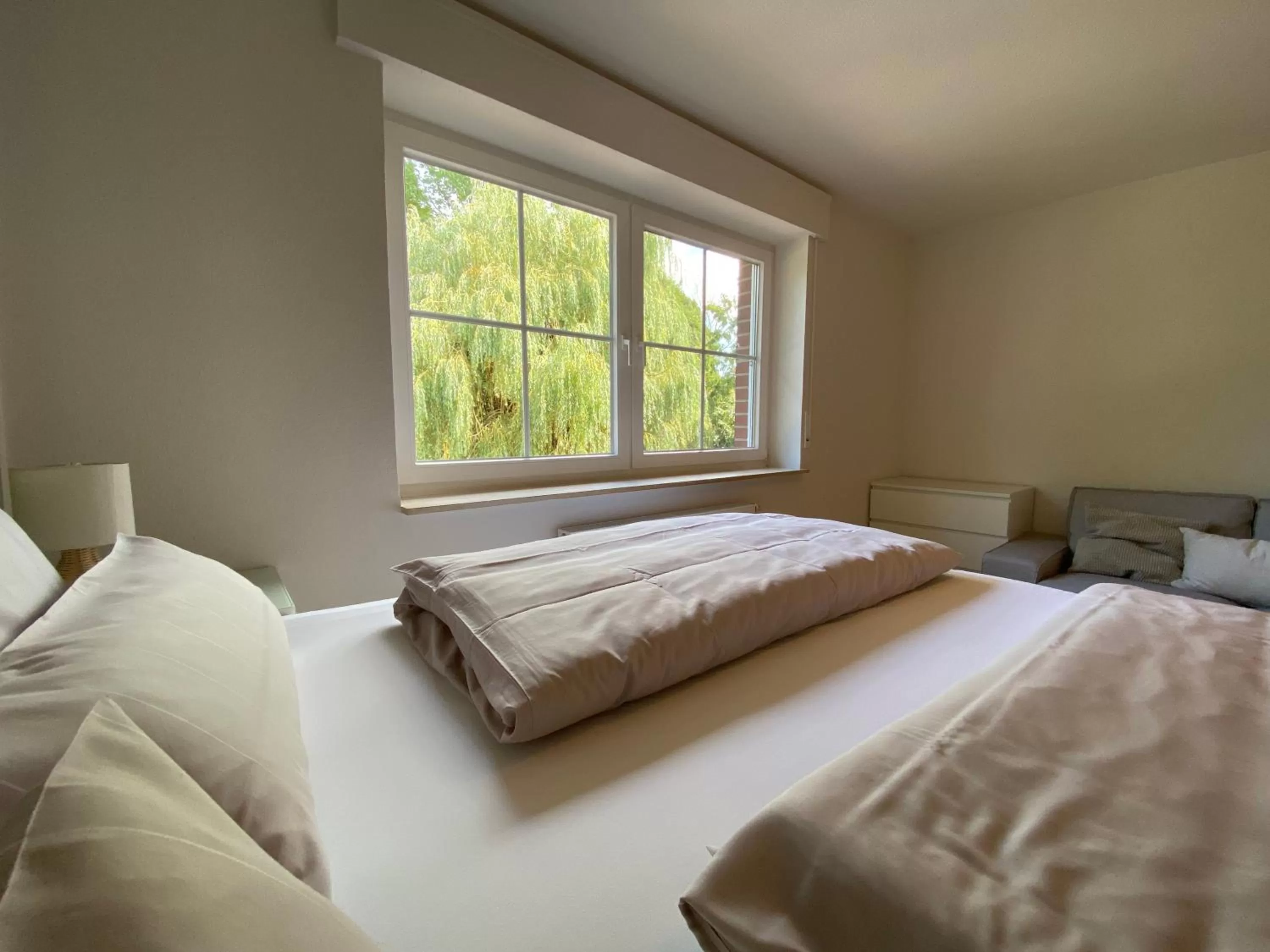 Photo of the whole room, Bed in Hotel zur Bever