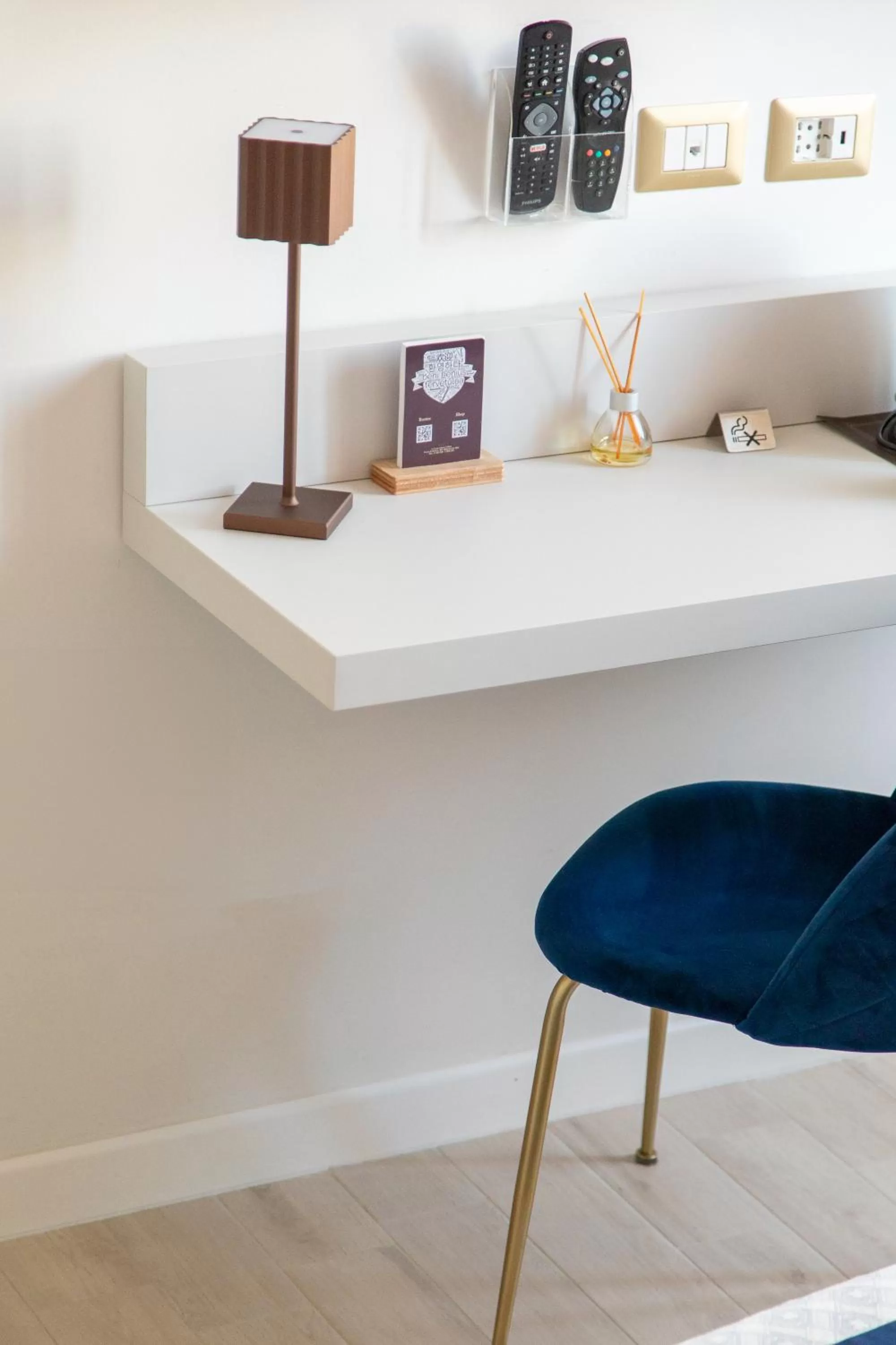 hair dresser in La Locanda d'Oro