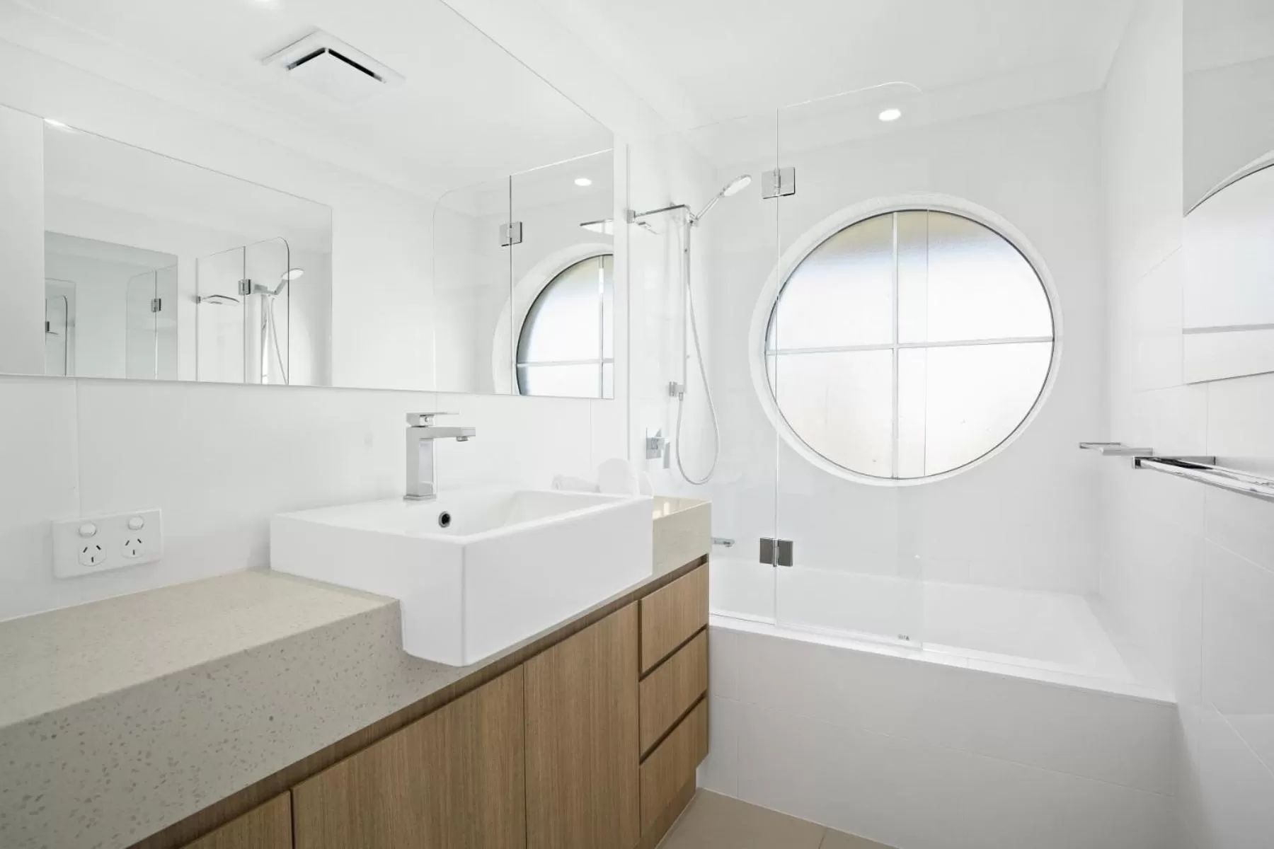 Shower in Kirra Palms Holiday Apartments