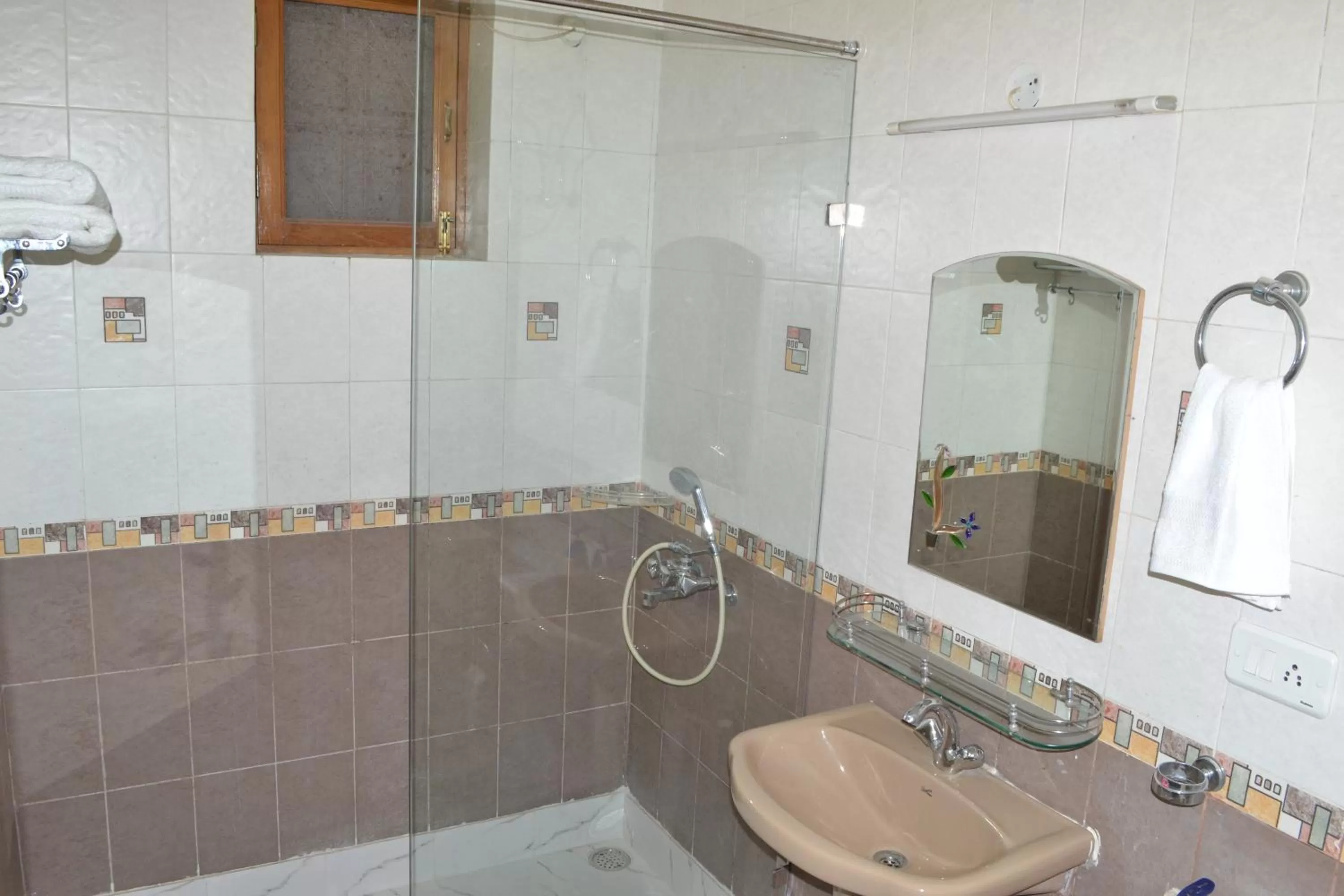 Bathroom in Raj Cottage Ganga Vatika