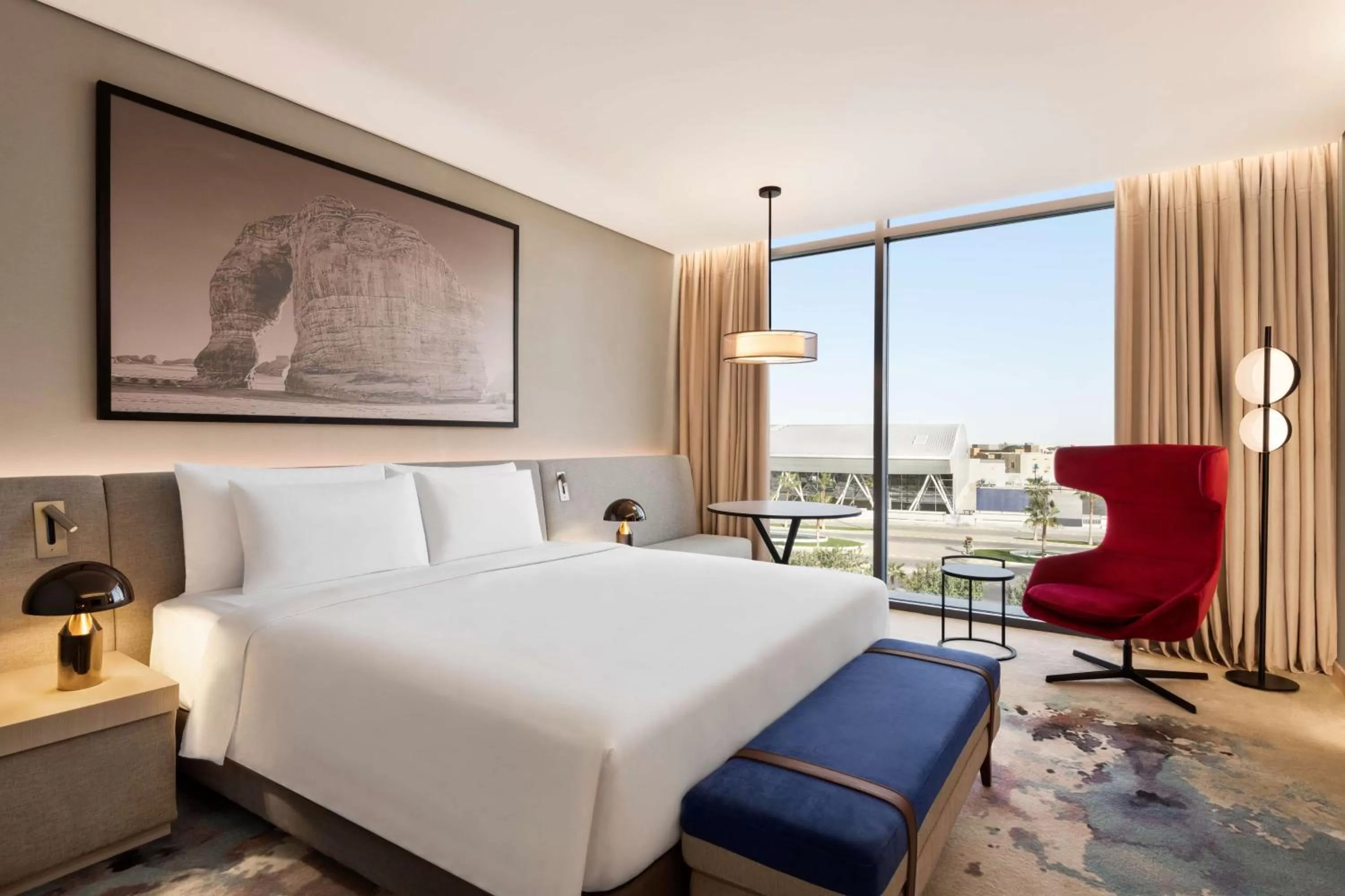 Bedroom, Bed in Radisson Blu Hotel Riyadh Convention and Exhibition Center