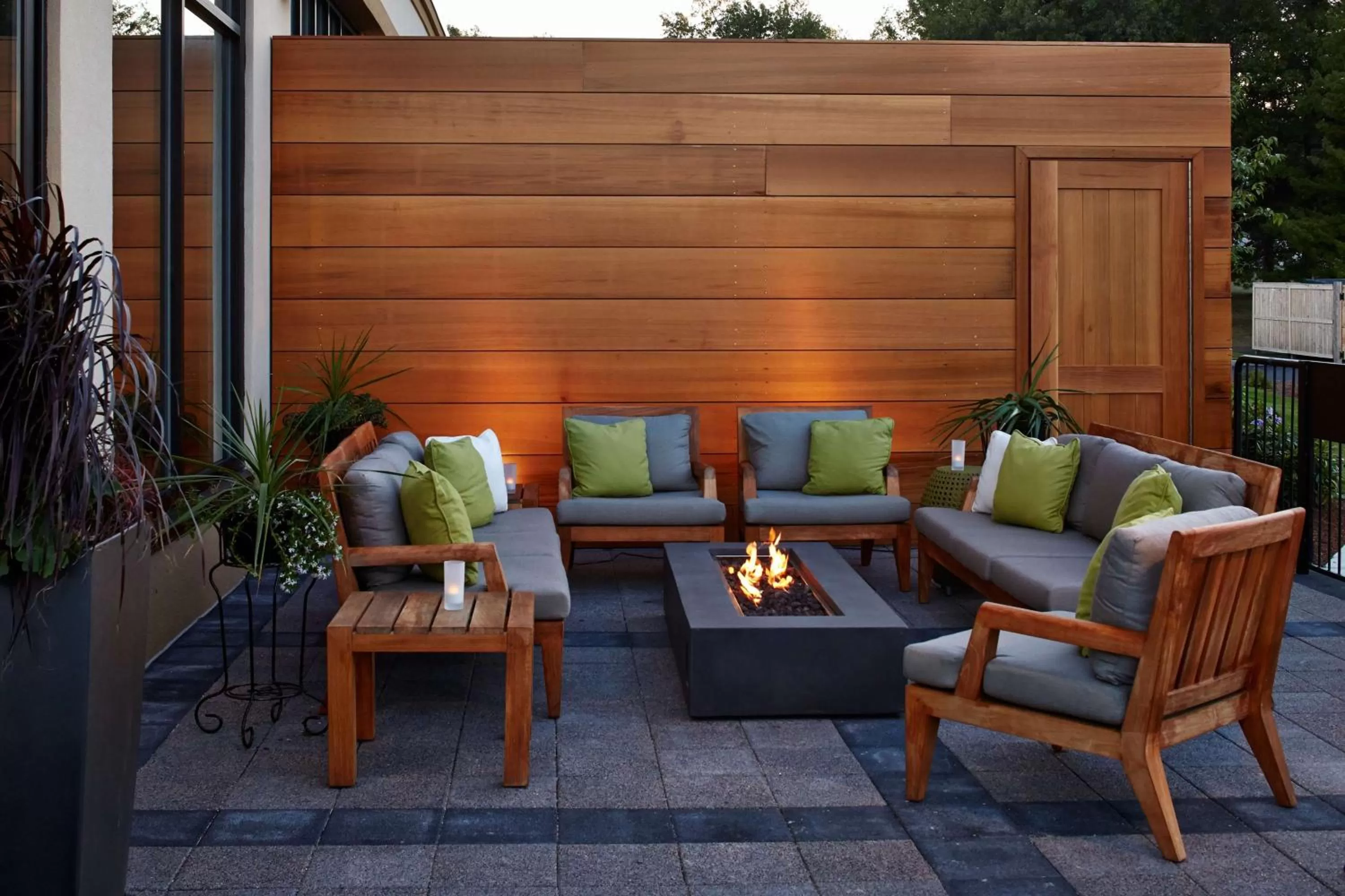 Property building in Hilton Garden Inn Boston/Marlborough