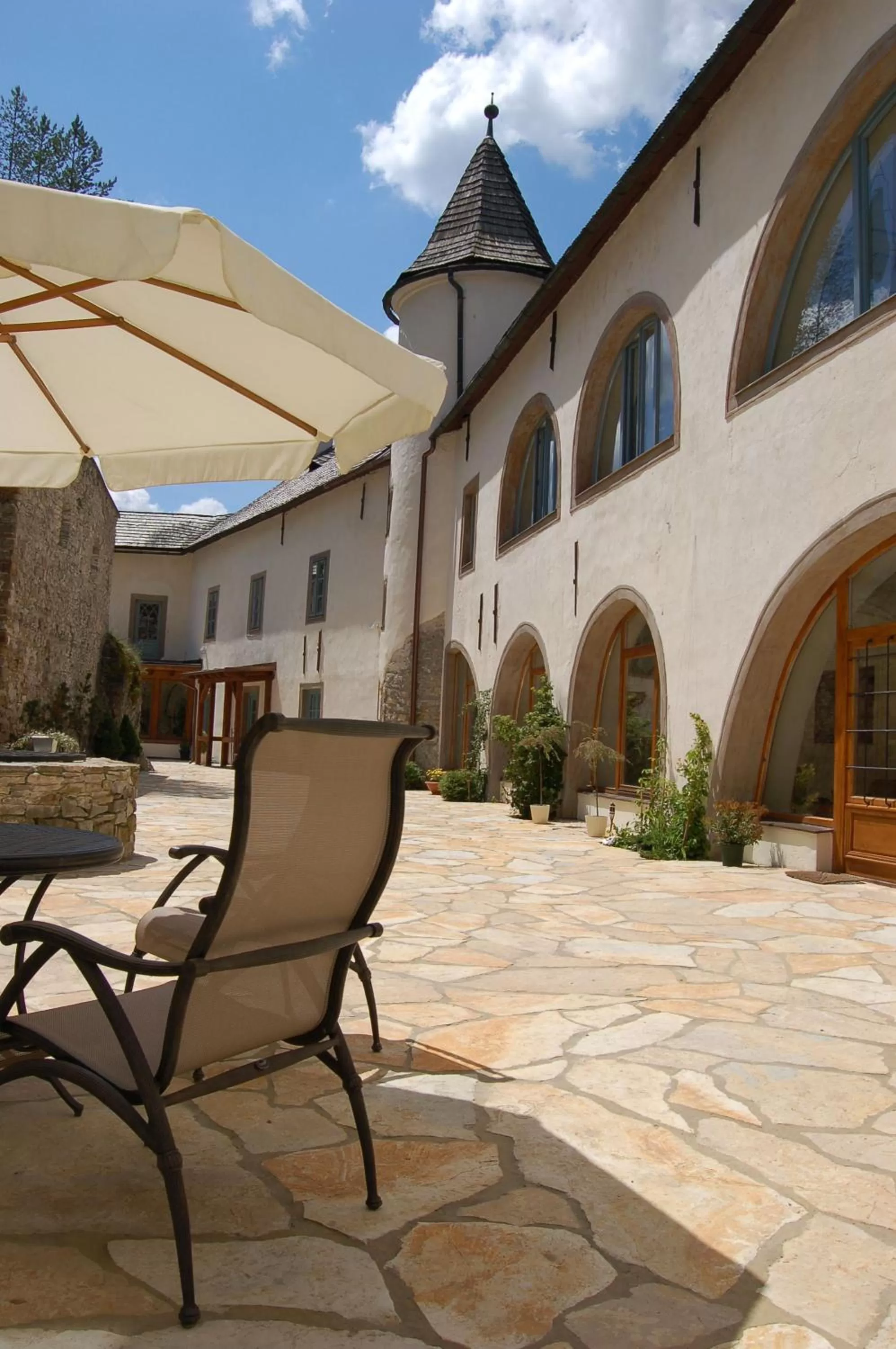 Property building in Chateau GrandCastle