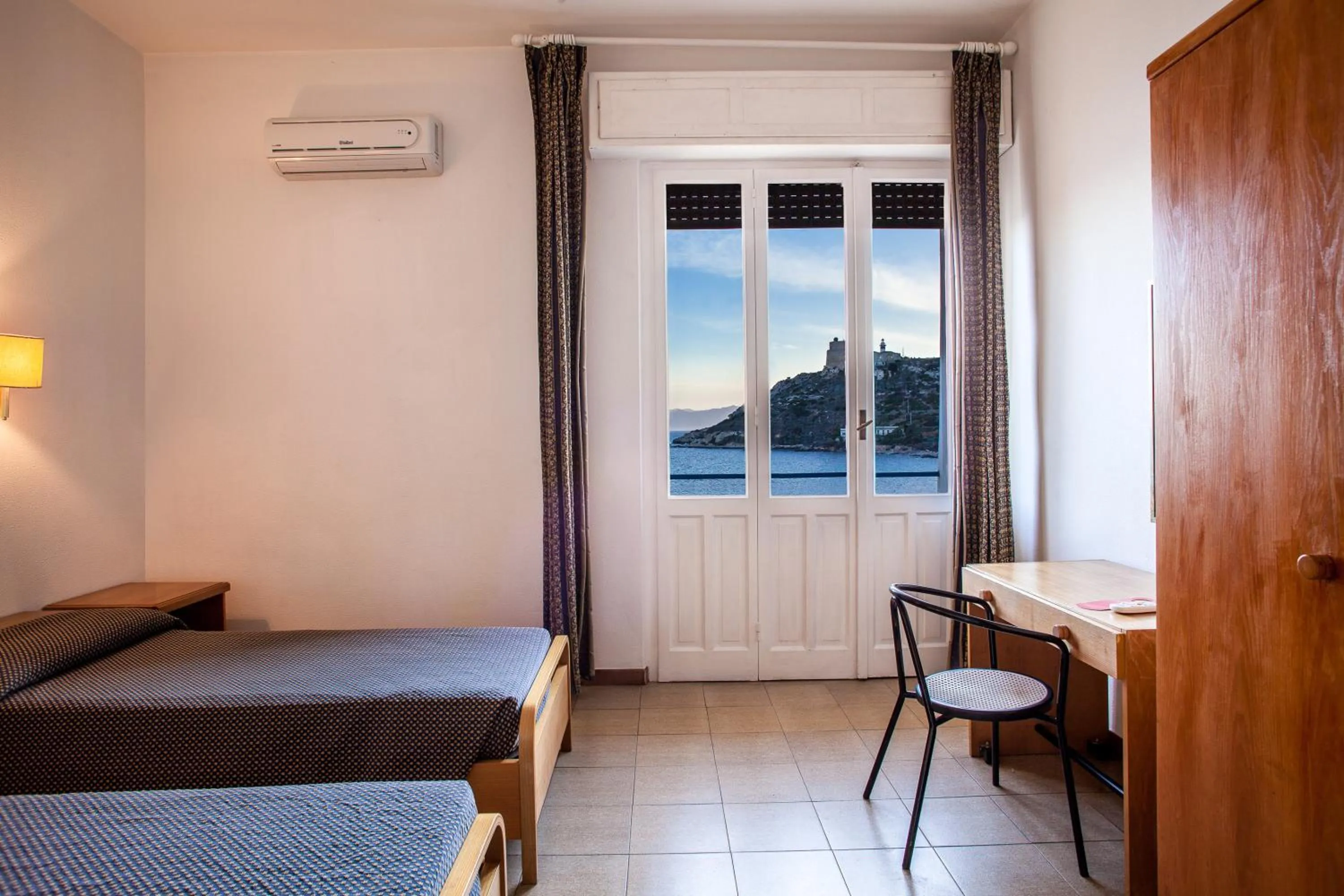 Double or Twin Room with Sea View in Hotel Calamosca