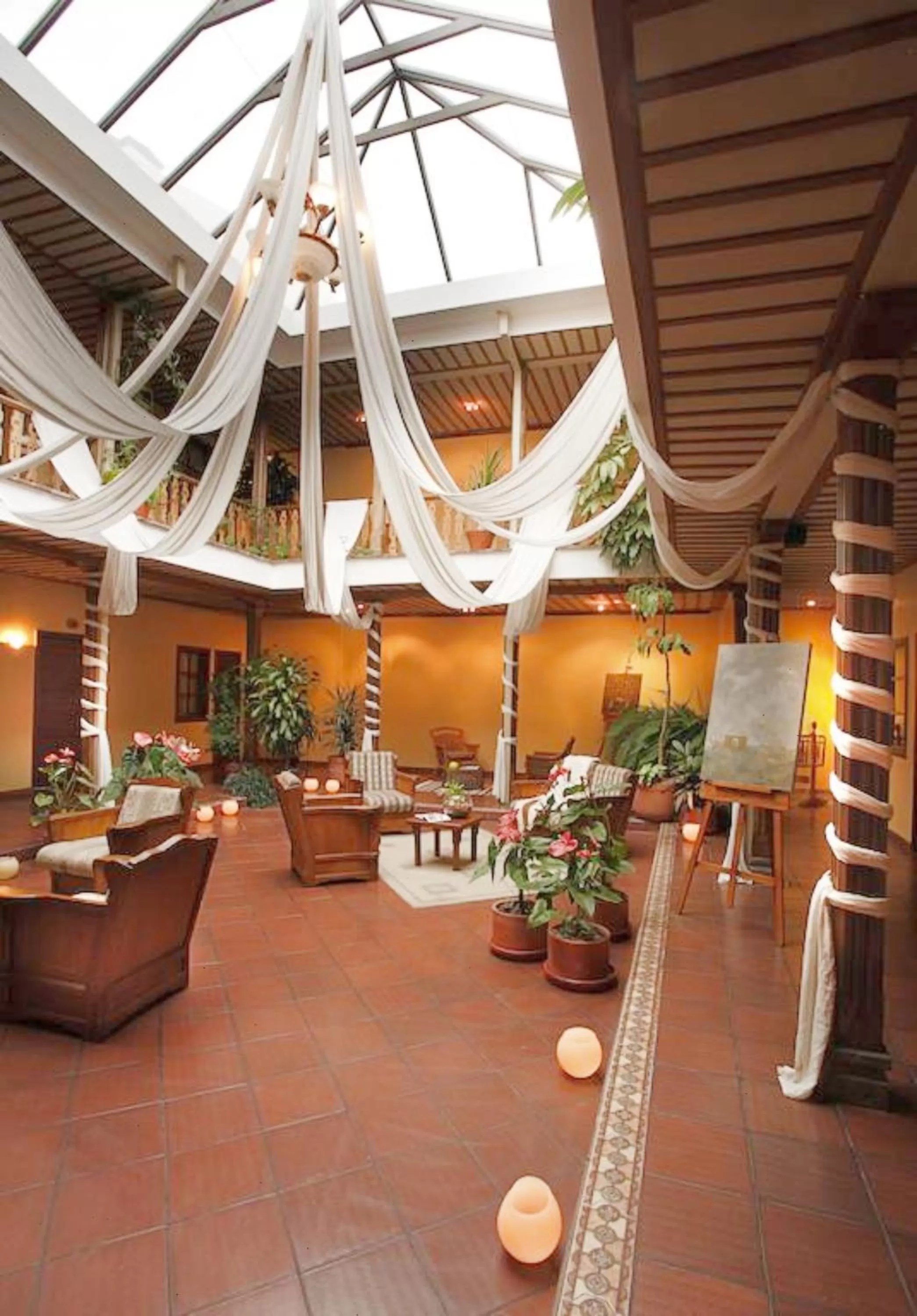 Patio in Hotel Carvallo