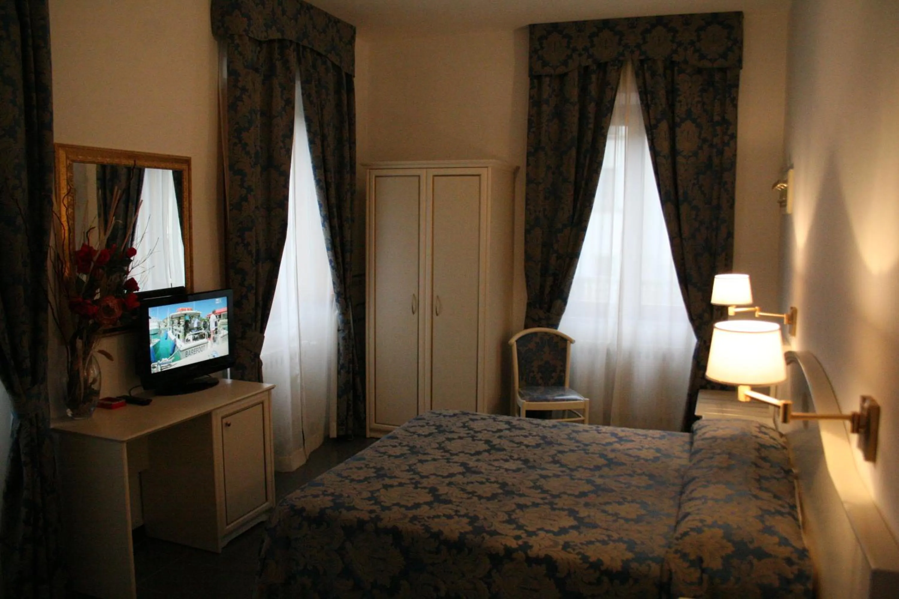 Bed in Hotel La Meridiana