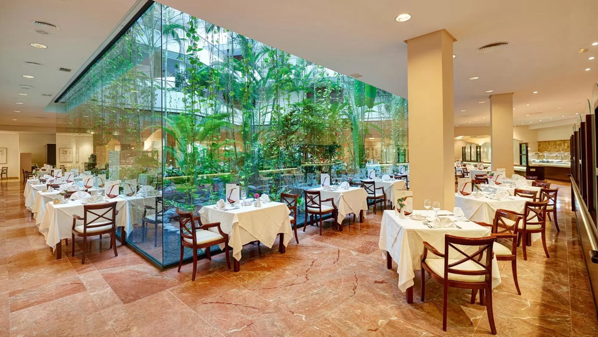 Restaurant/places to eat in Hipotels Natura Palace Adults Only