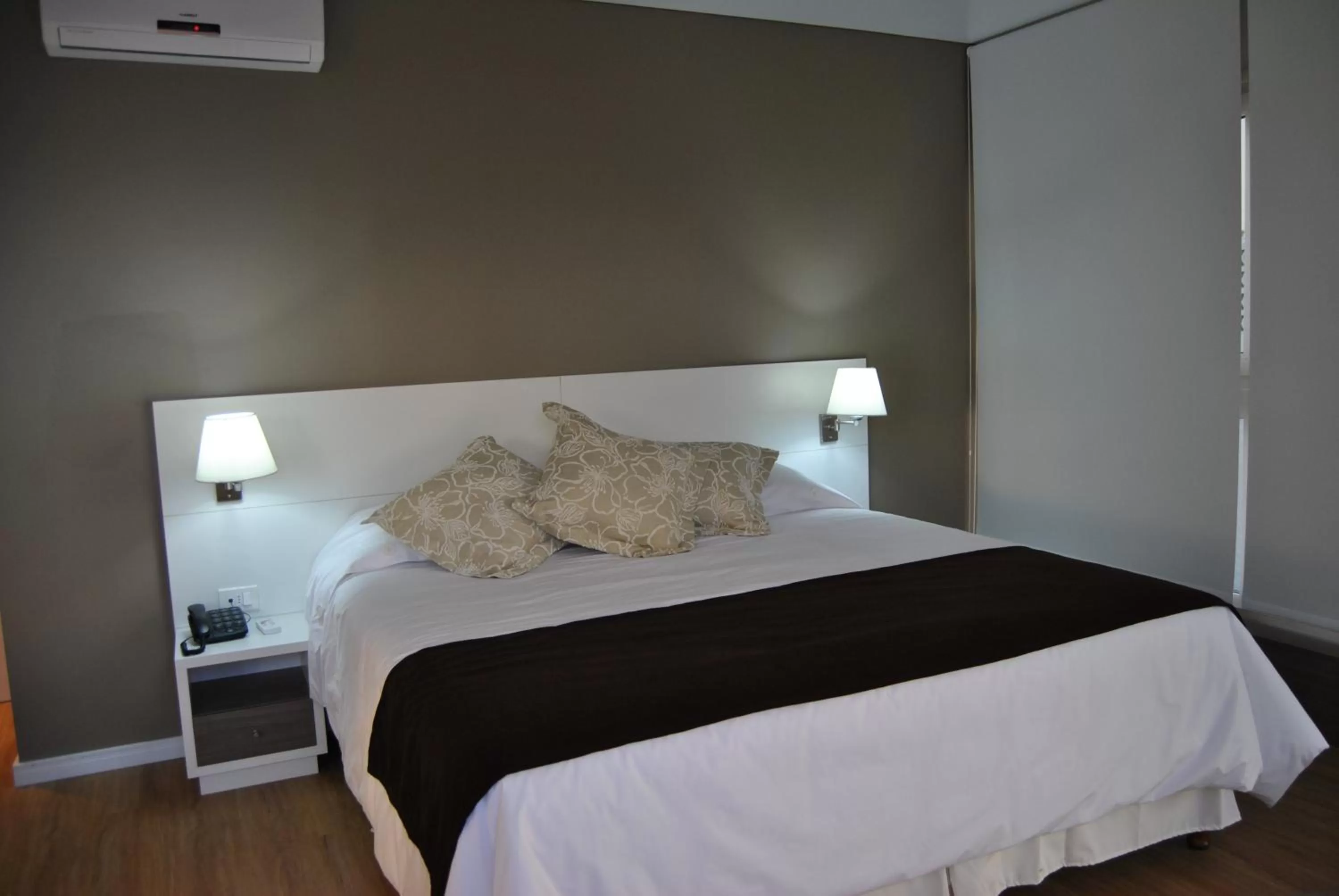 Bed in Hotel Castilla