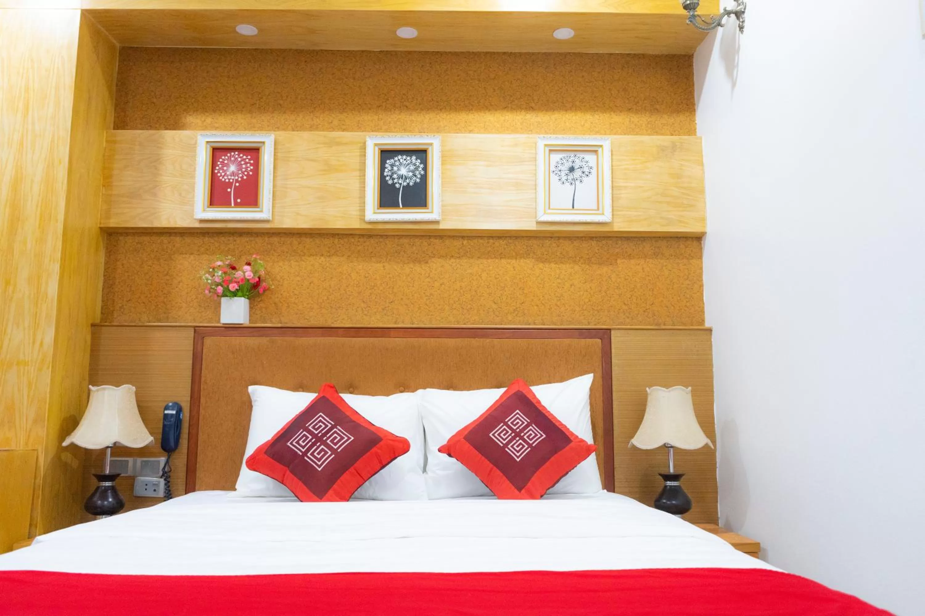 Bed in Moon Hotel Cau Giay