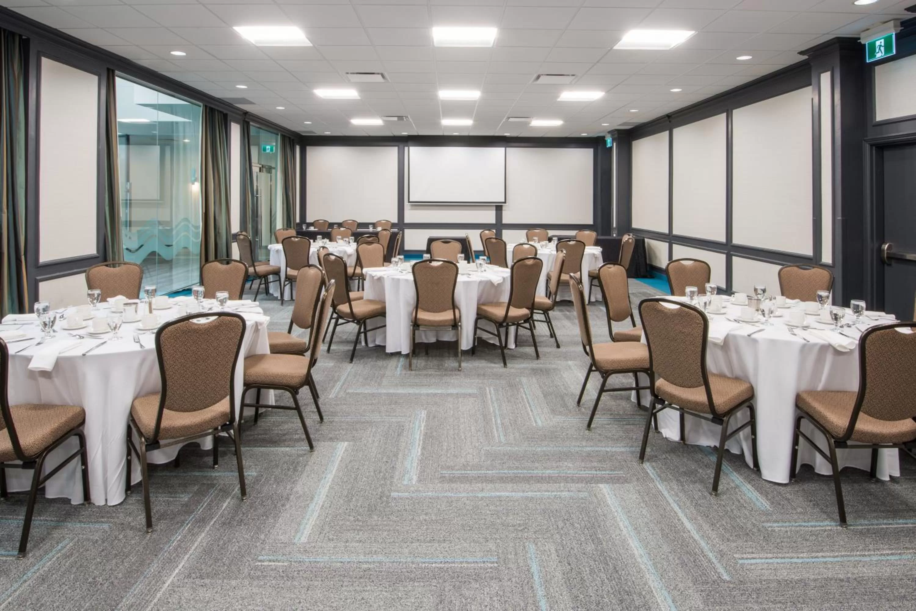 Meeting/conference room in Crowne Plaza Kitchener-Waterloo by IHG