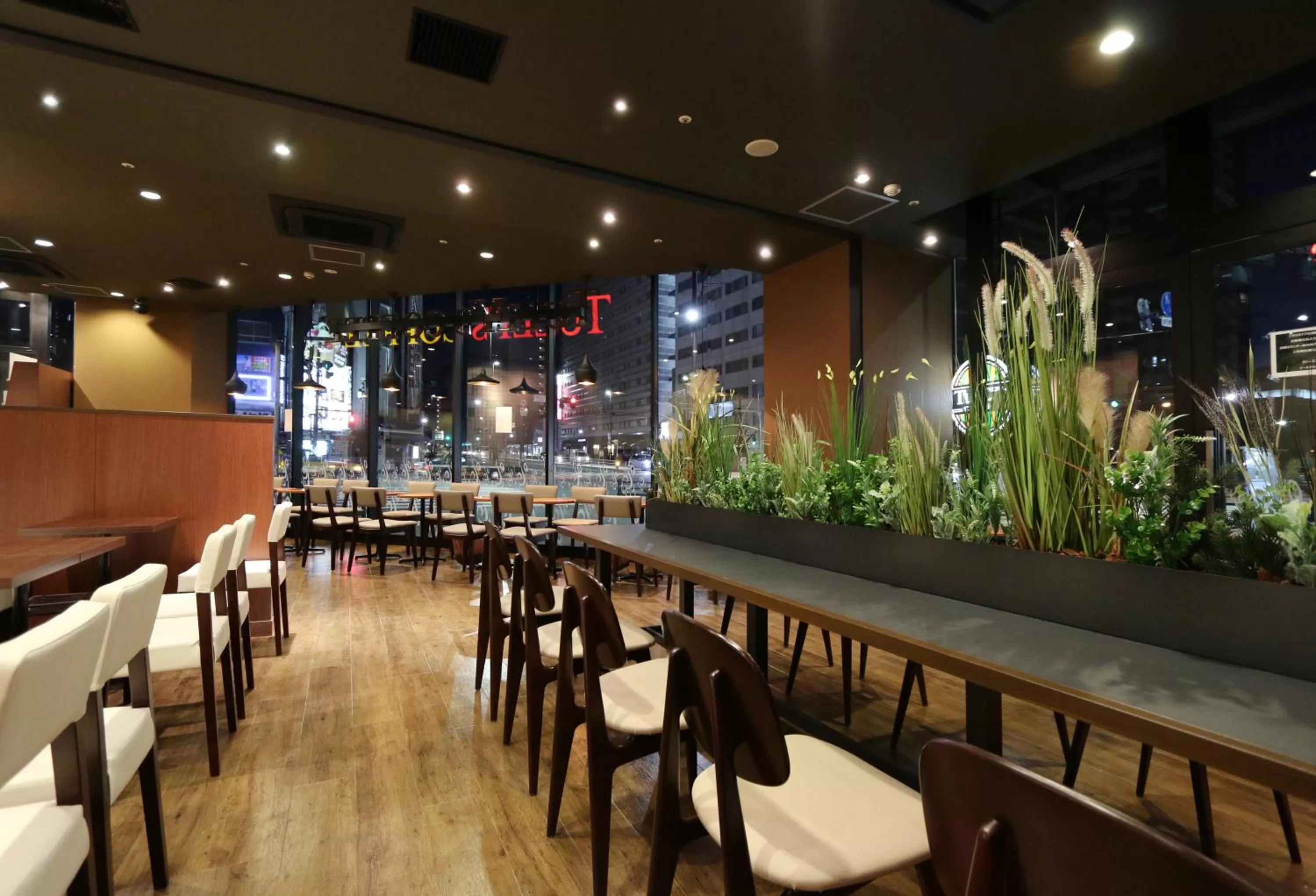 Restaurant/places to eat in E Hotel Higashi Shinjuku