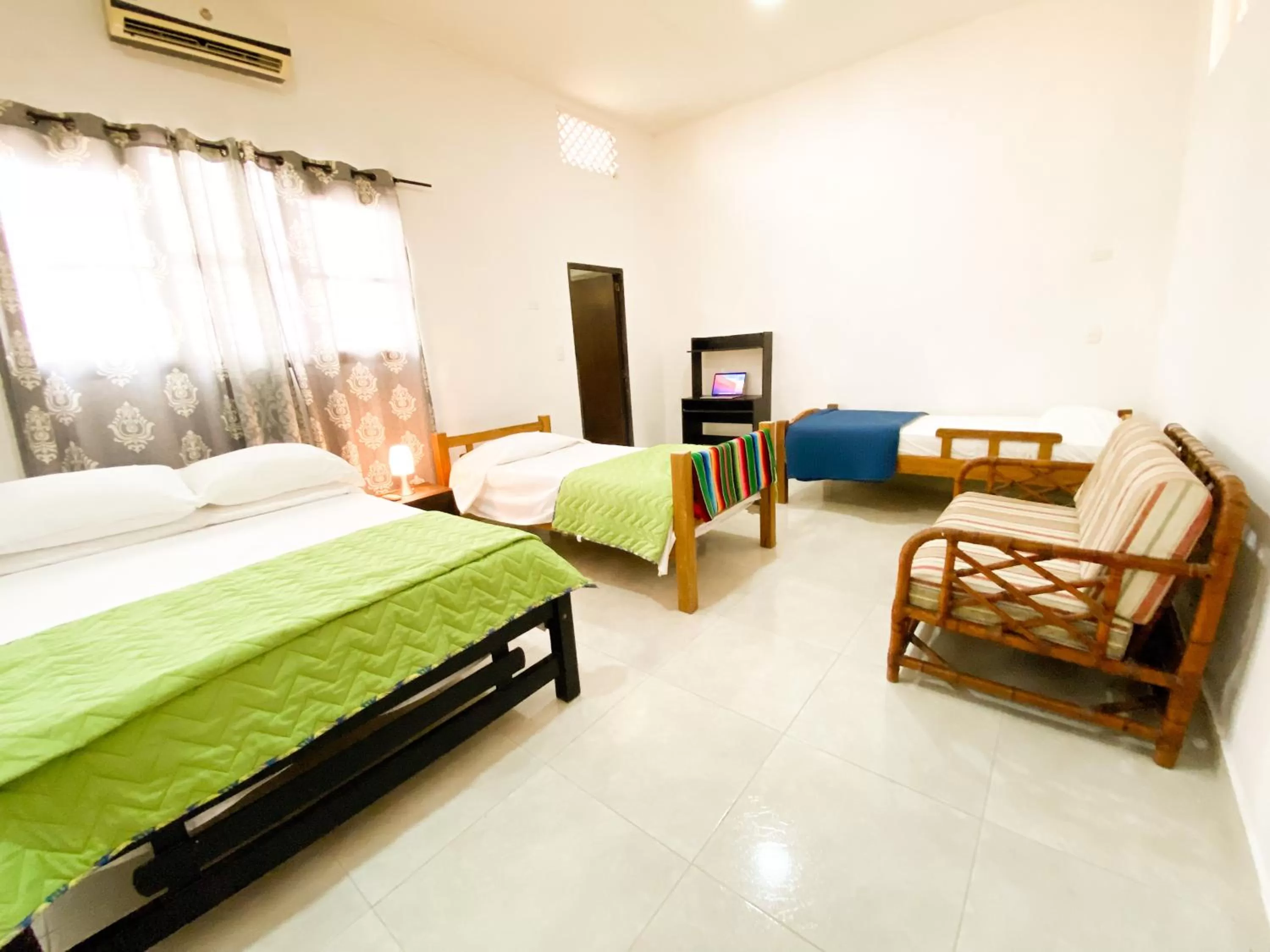 Bed in Mansion Bahia Manga