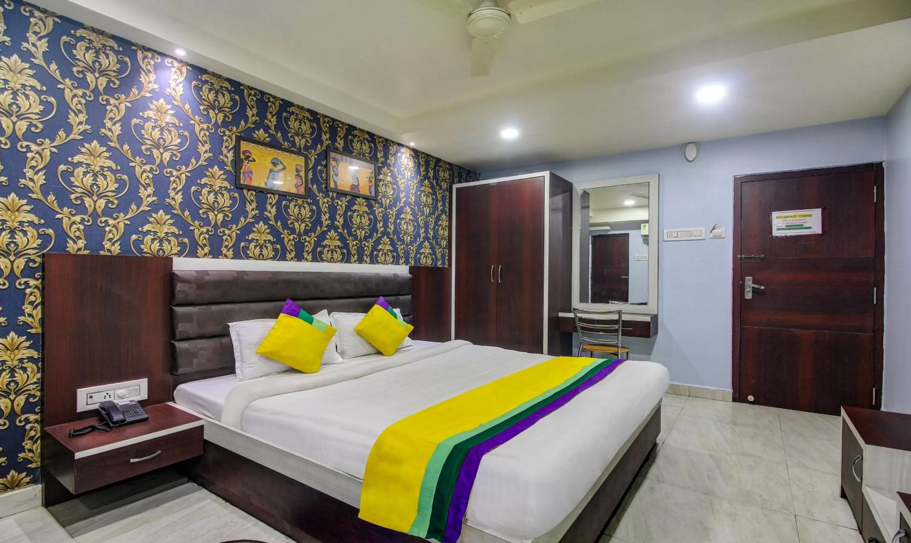 Bed in Itsy By Treebo - Golden Fiesta