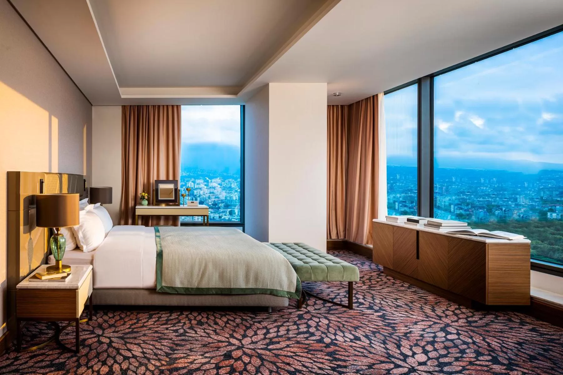 Bedroom, Bed in Grand Hotel Millennium Sofia