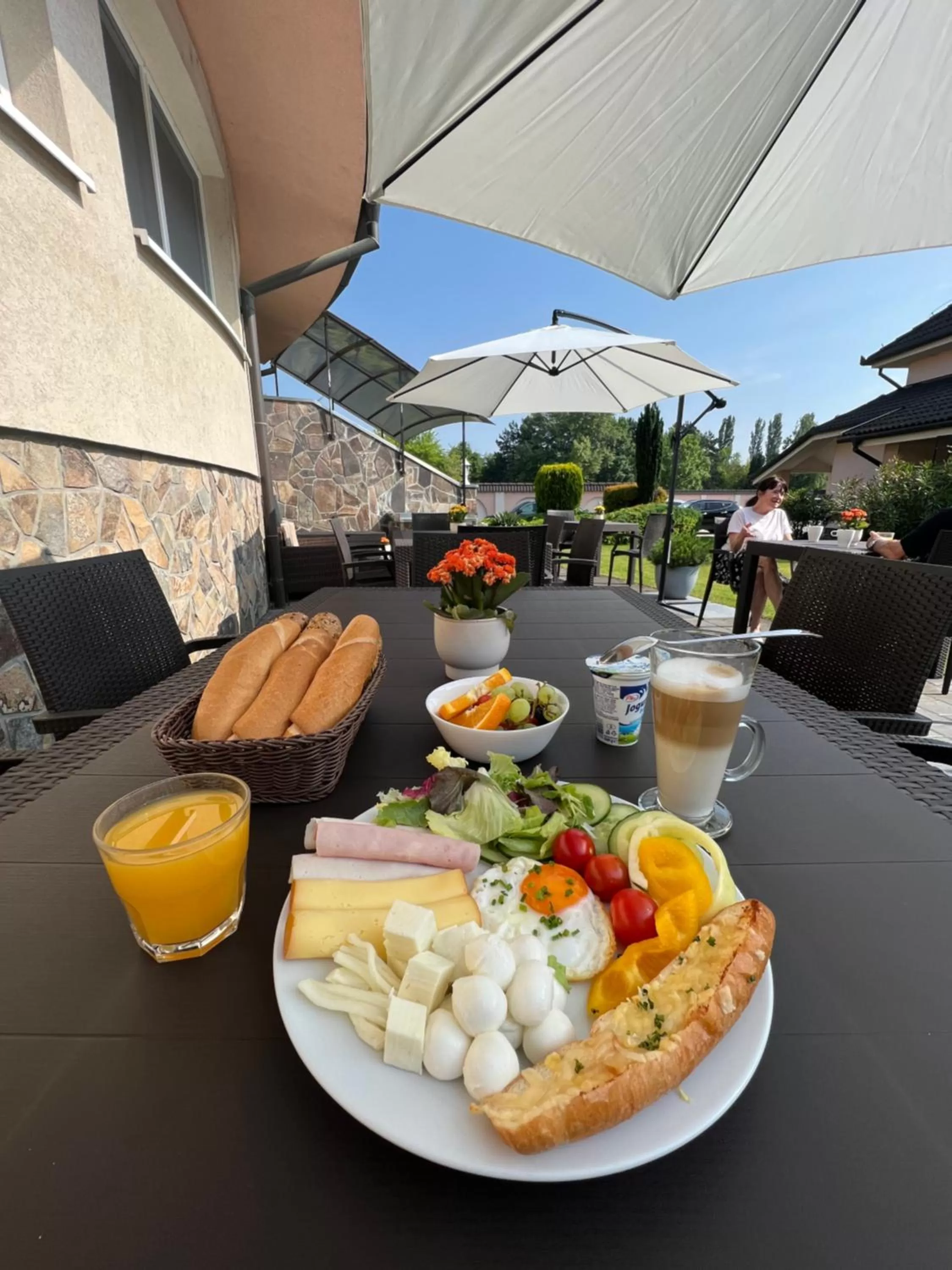Breakfast in Hotel Orchidea Spa & Wellness