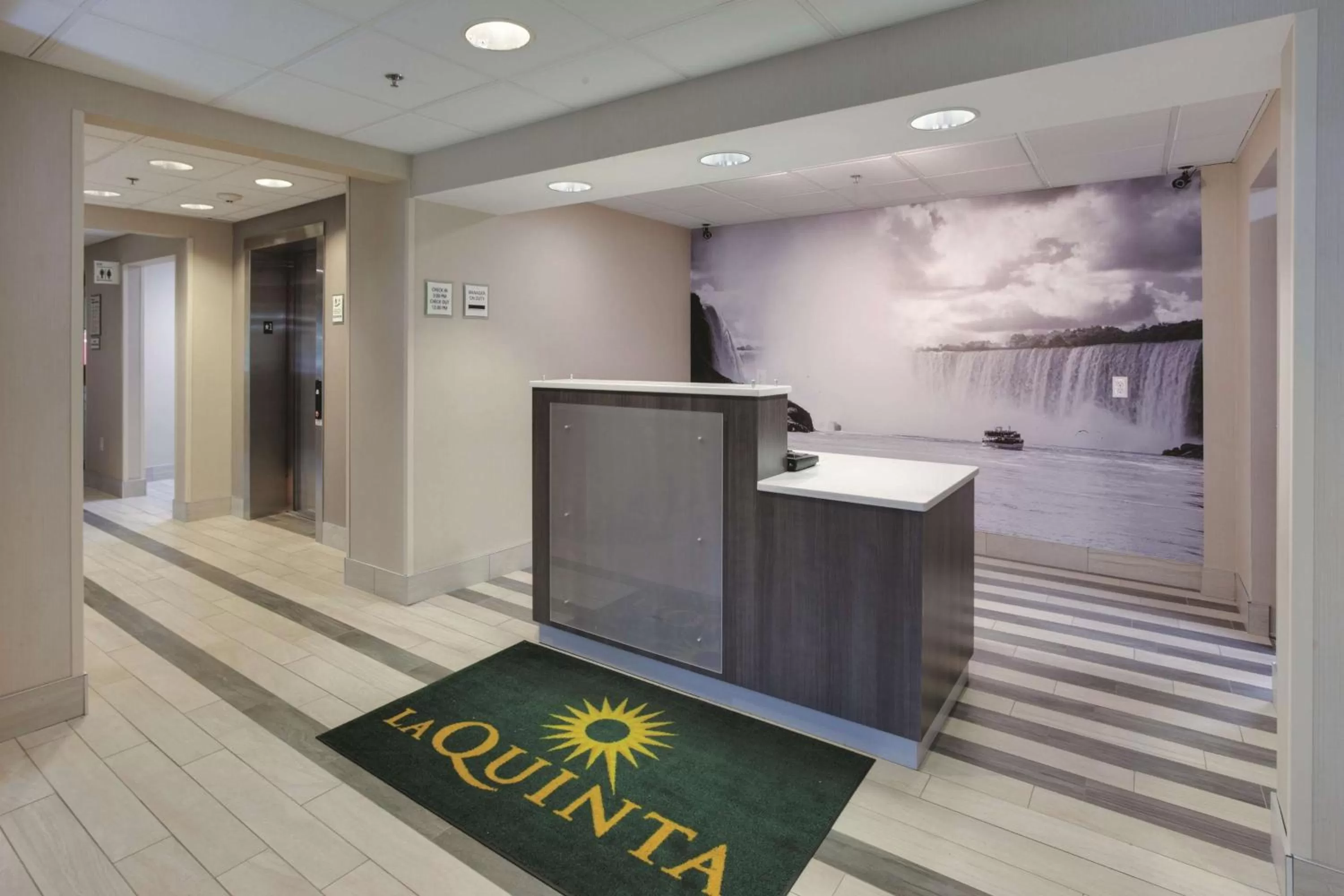 Lobby or reception in La Quinta by Wyndham Batavia