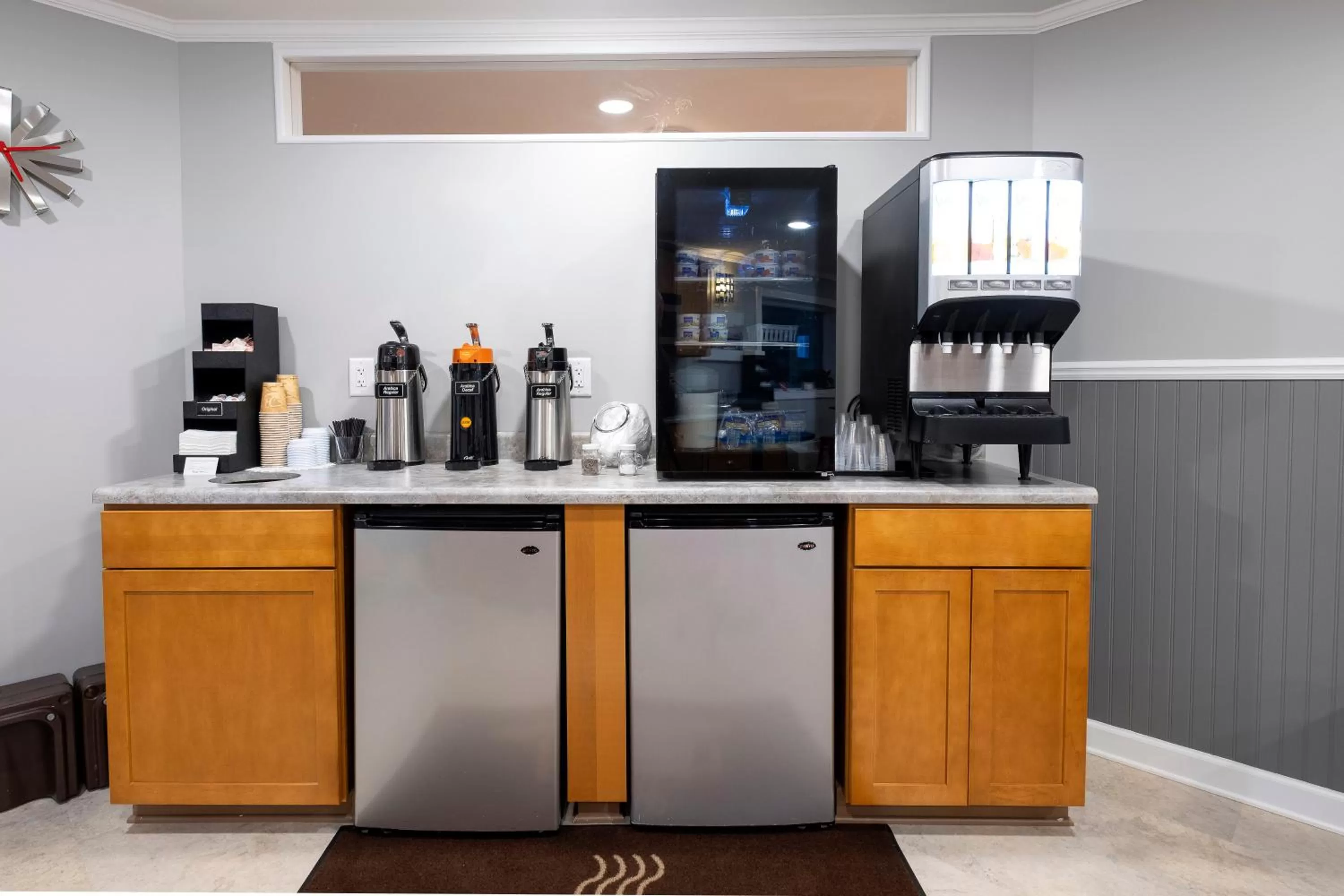 Breakfast in Red Roof Inn and Suites Herkimer