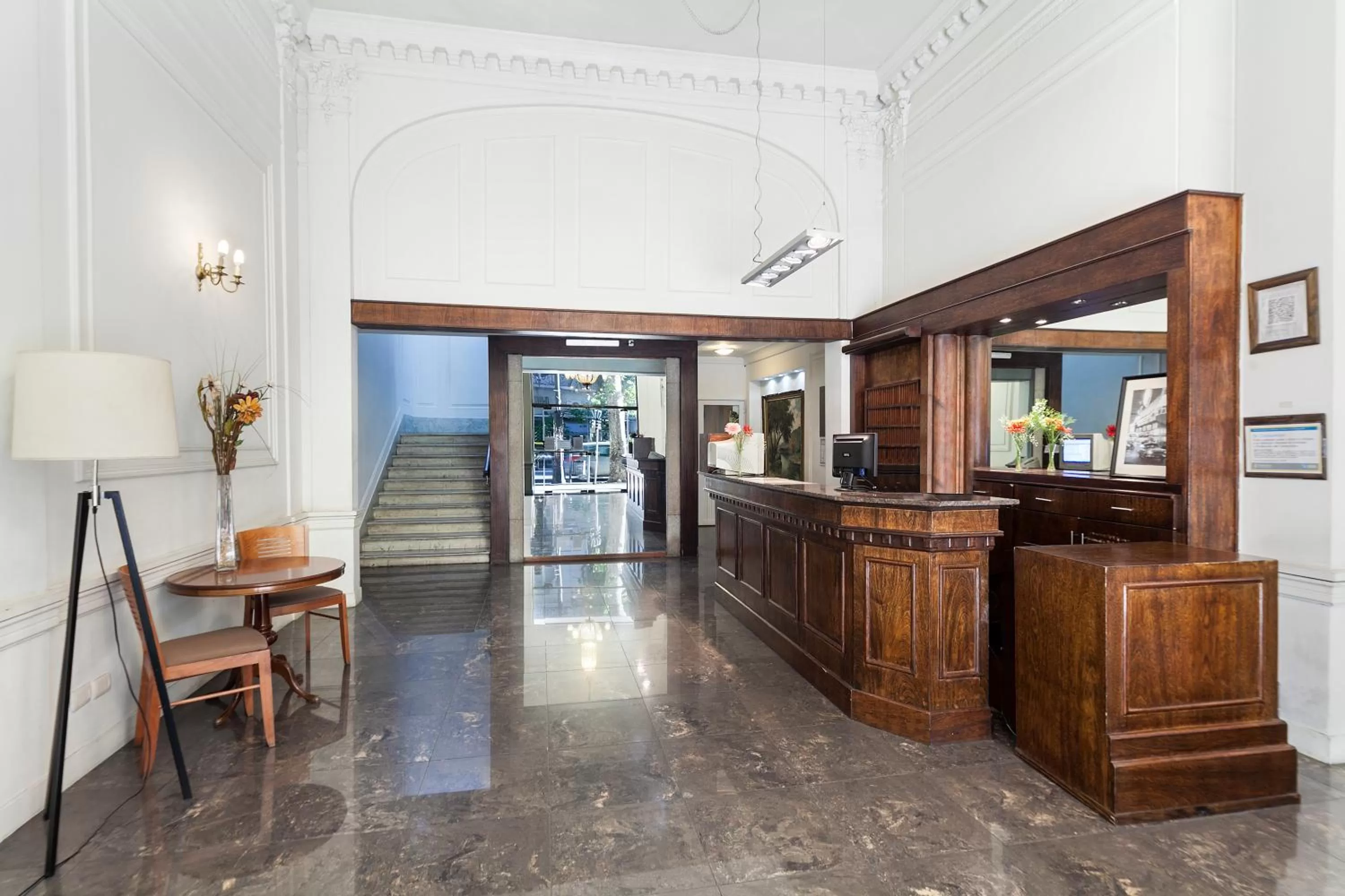 Lobby or reception in Crisol Mundial