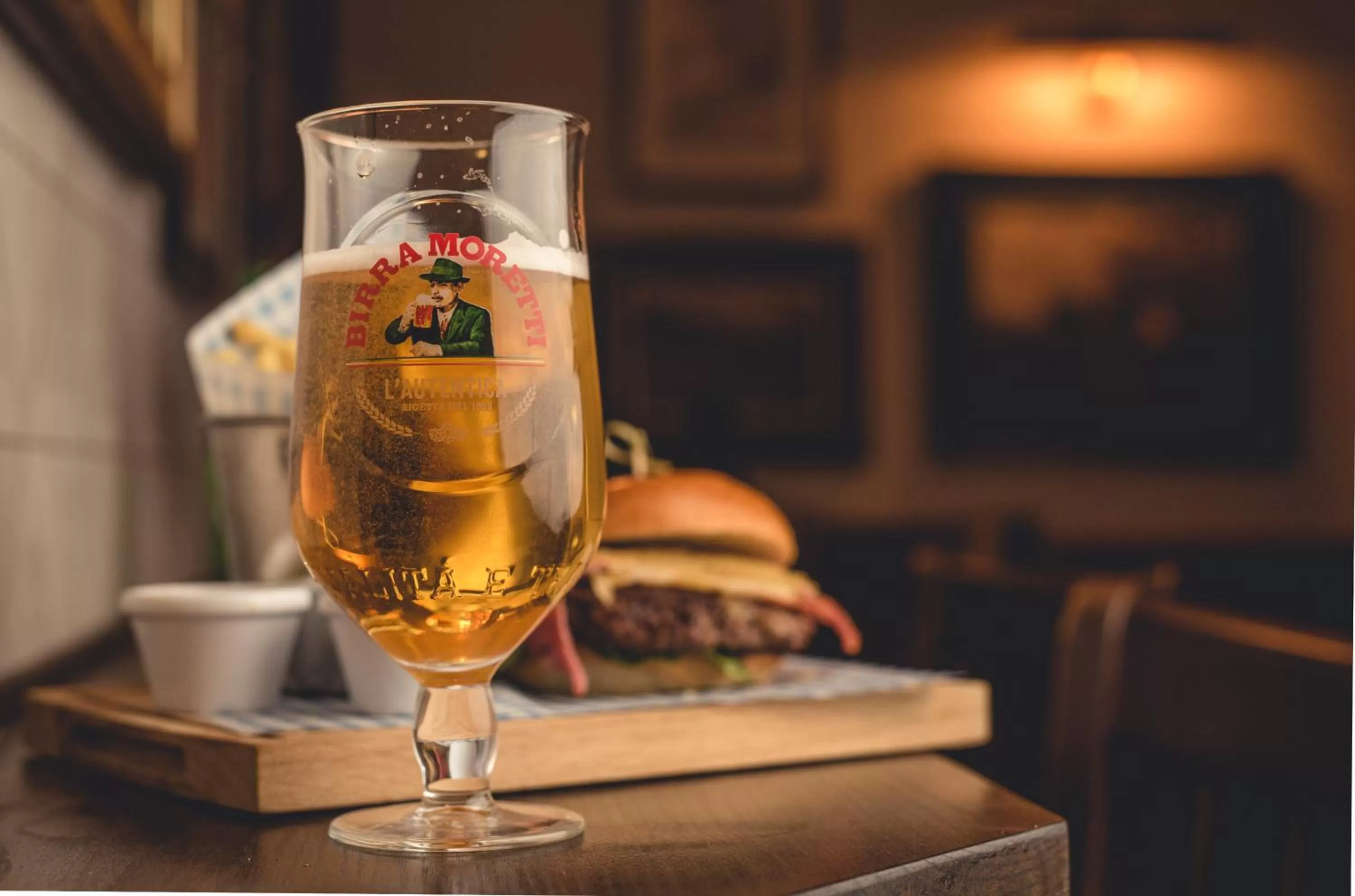 Food and drinks in Black Bull Hotel