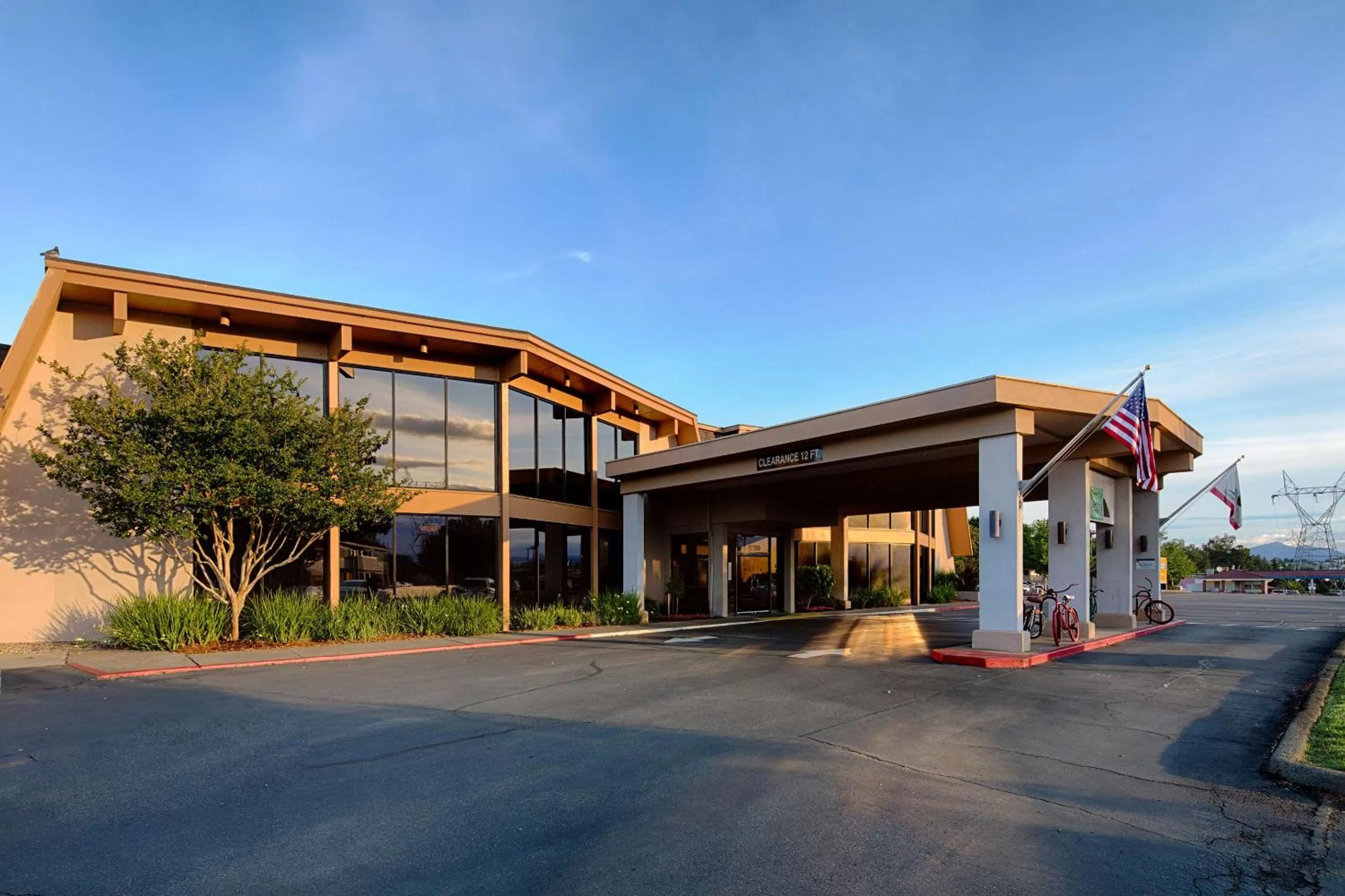 Property building in Red Lion Hotel Redding