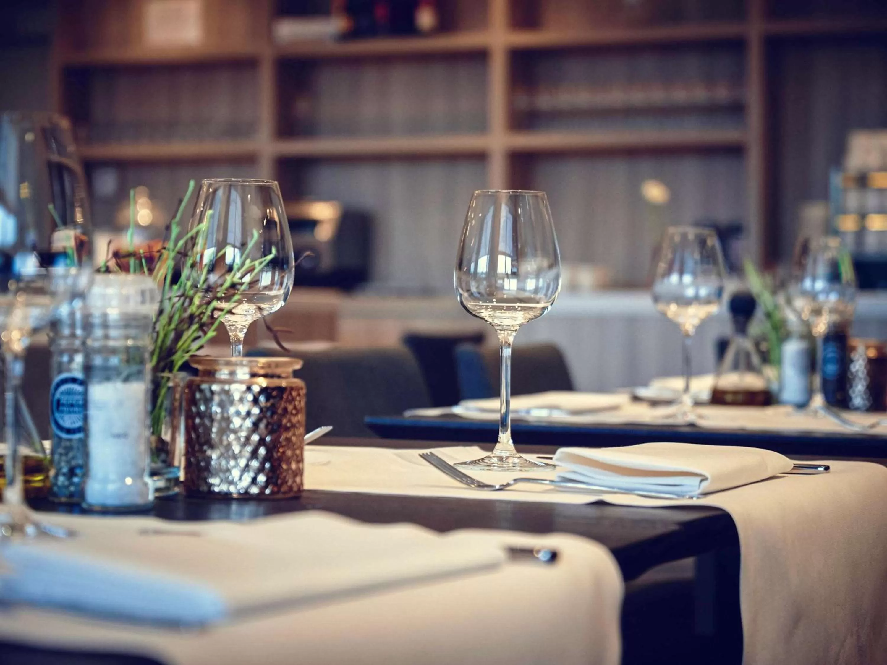 Restaurant/places to eat in Mercure Roeselare