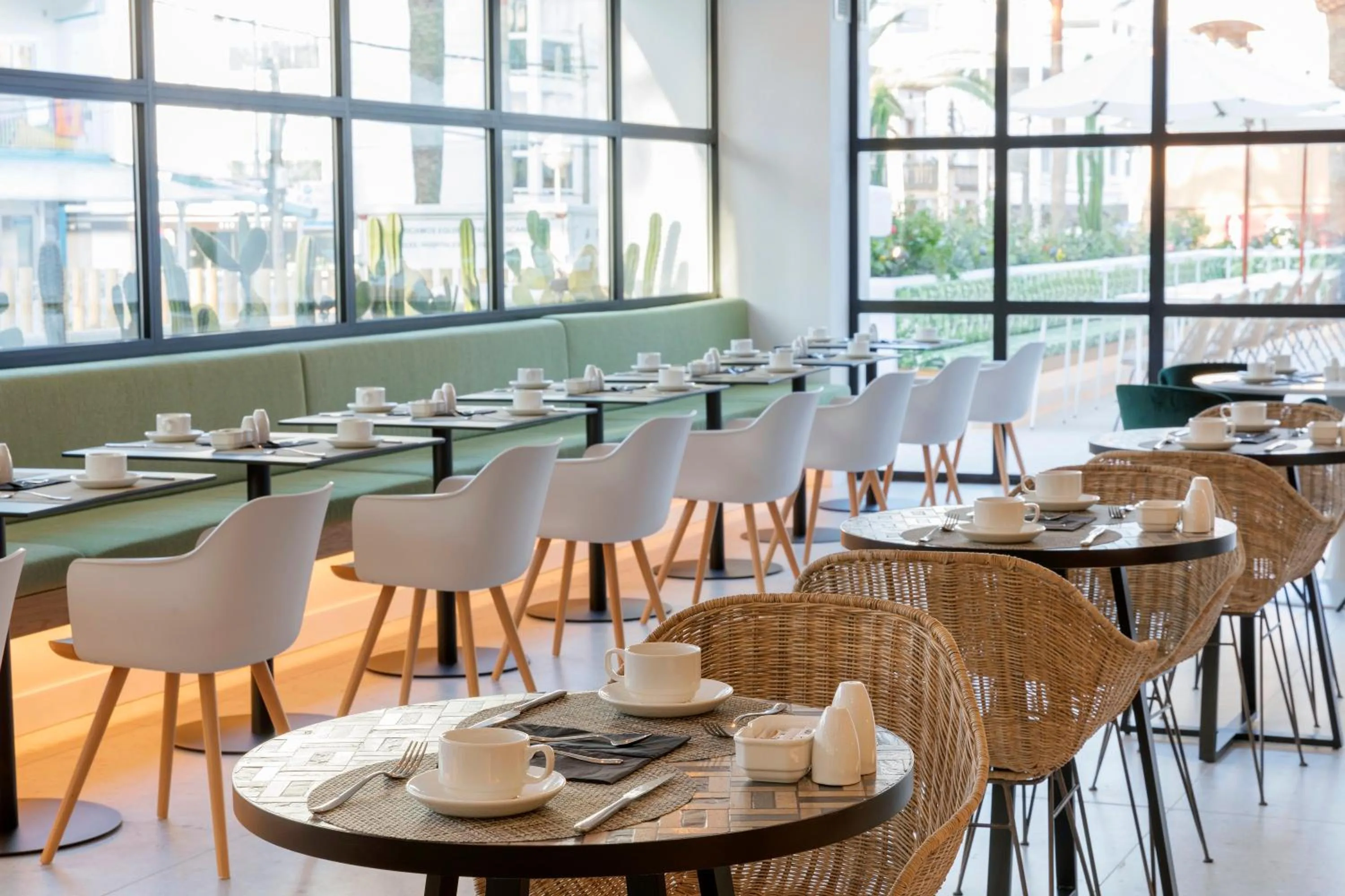 Restaurant/places to eat in HM Ayron Park - Adults Only