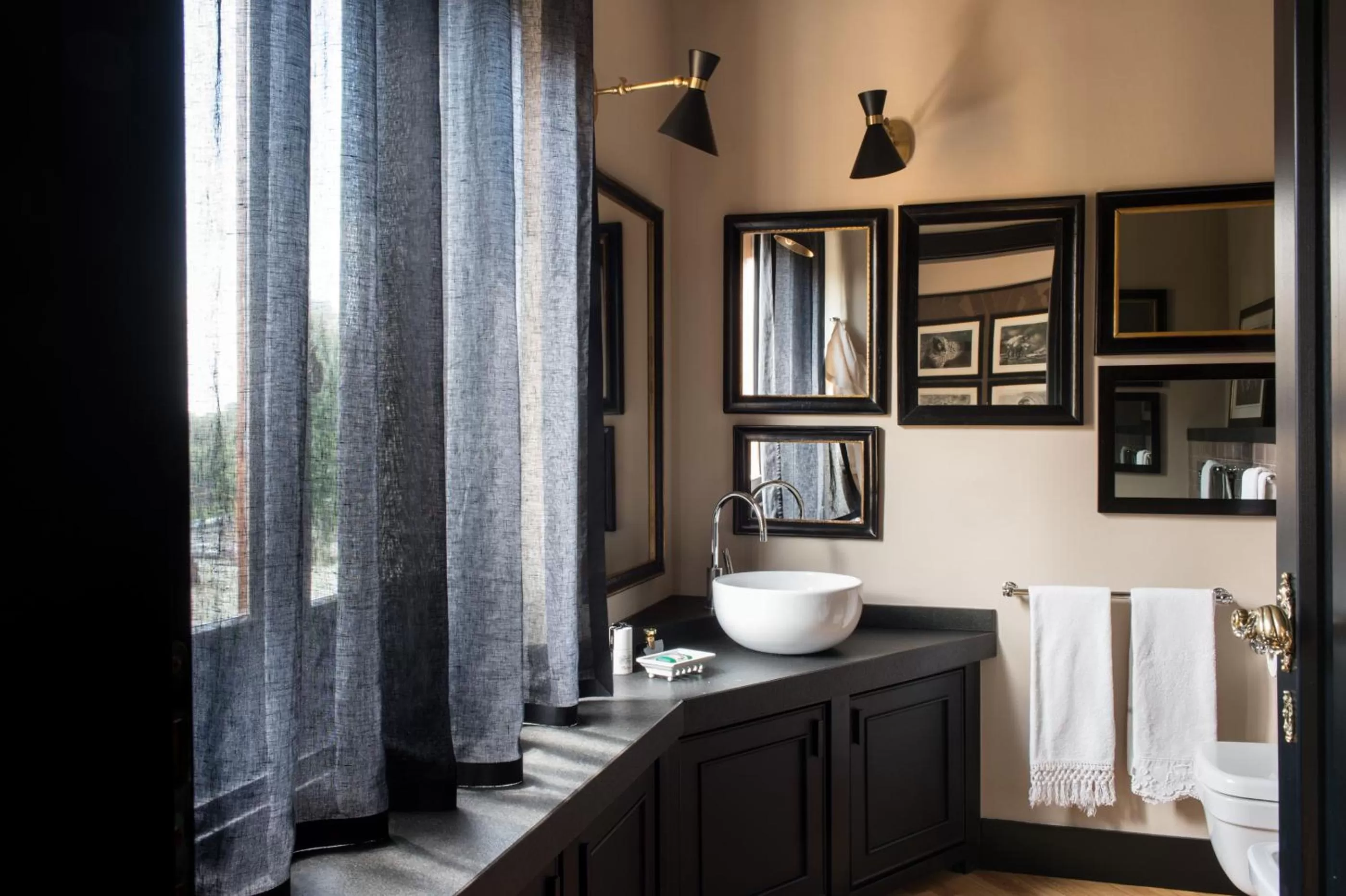 Bathroom in Velona's Jungle Luxury Suites