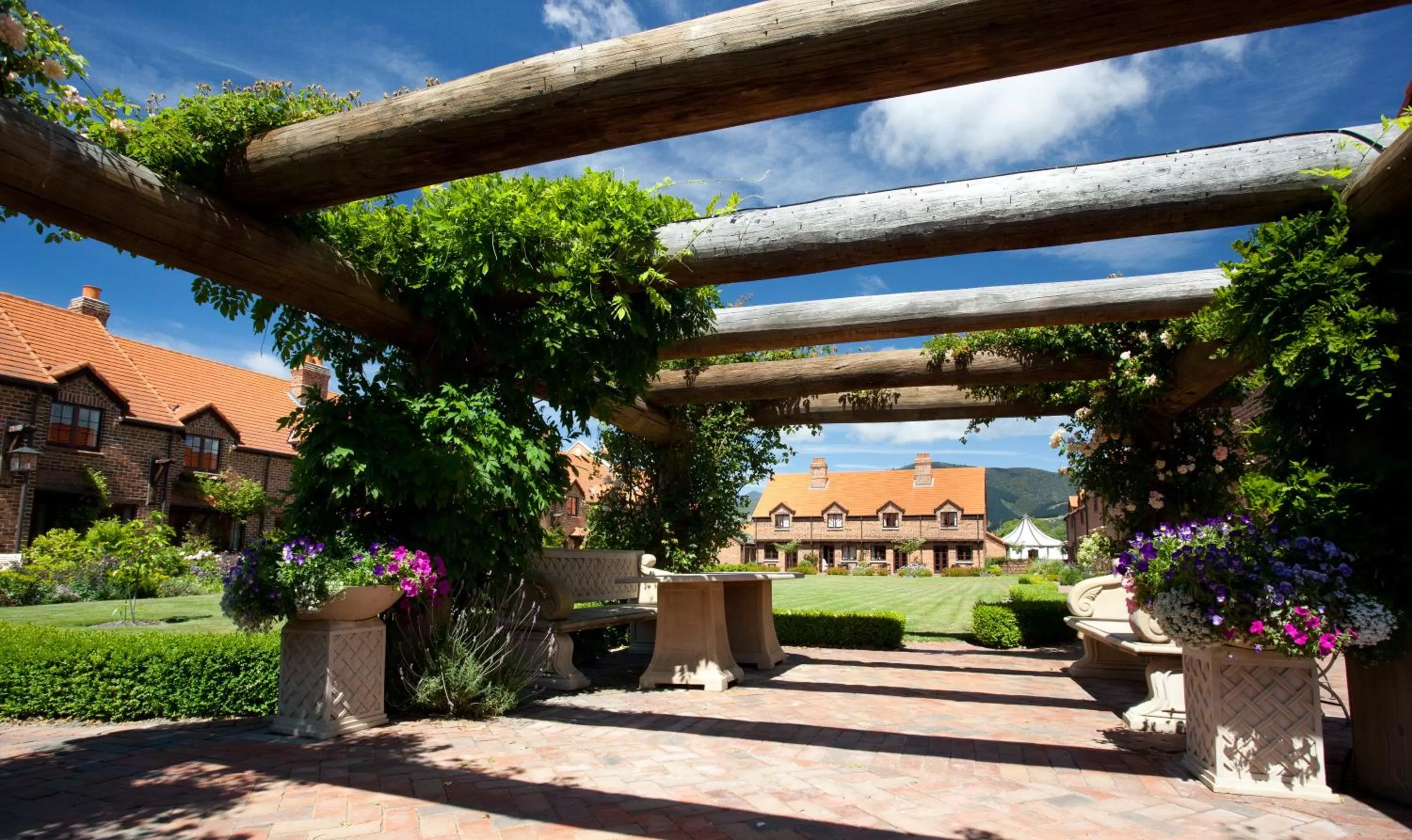 Day in Grand Arden Monaco Nelson