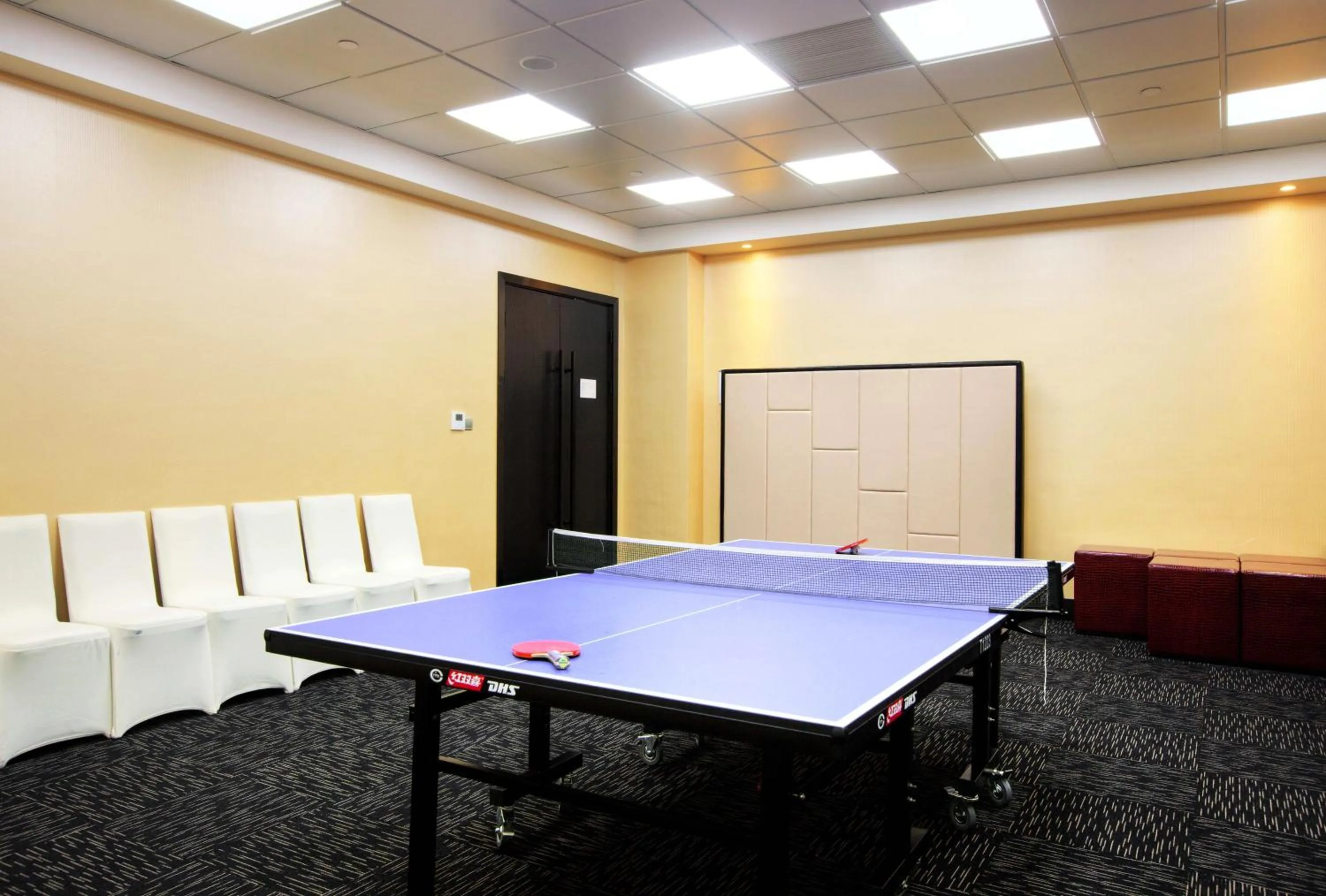 Game Room in Crowne Plaza Shanghai Jinshan by IHG