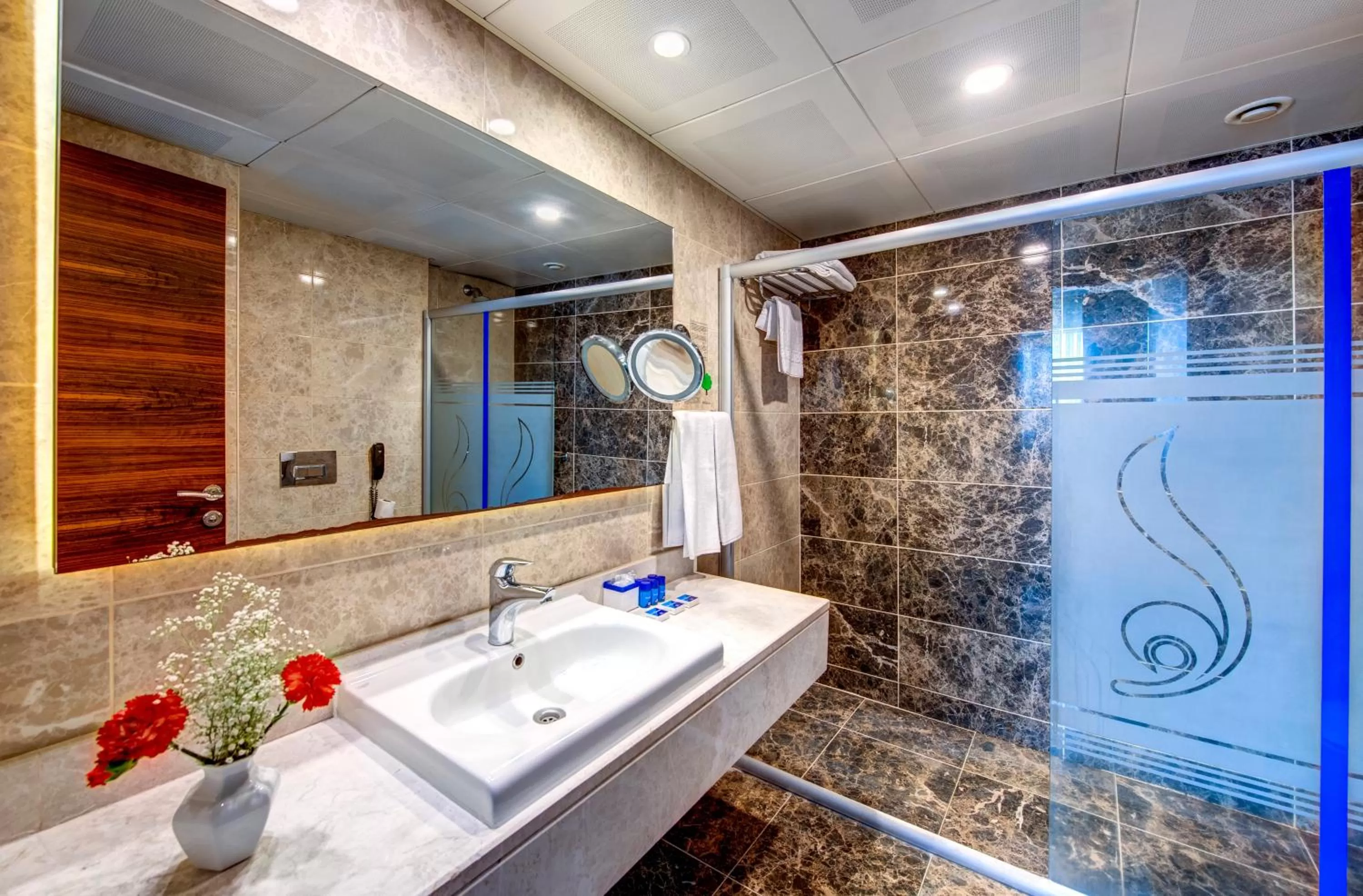 Shower in Bera Konya Hotel